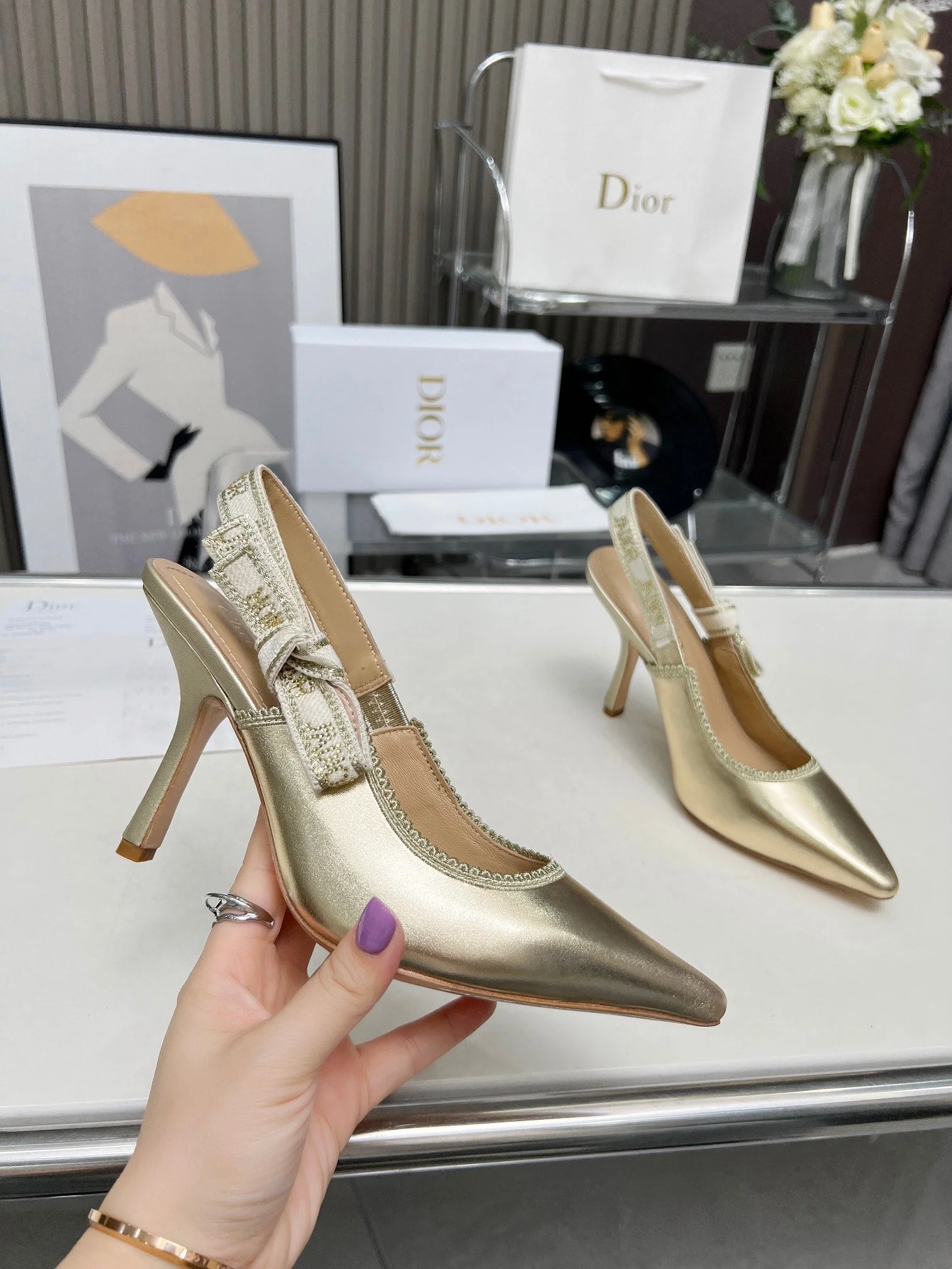 J'ADIOR SLINGBACK PUMP LIGHT GOLD CALFSKIN AND EMBROIDERED FABRIC 10 CM