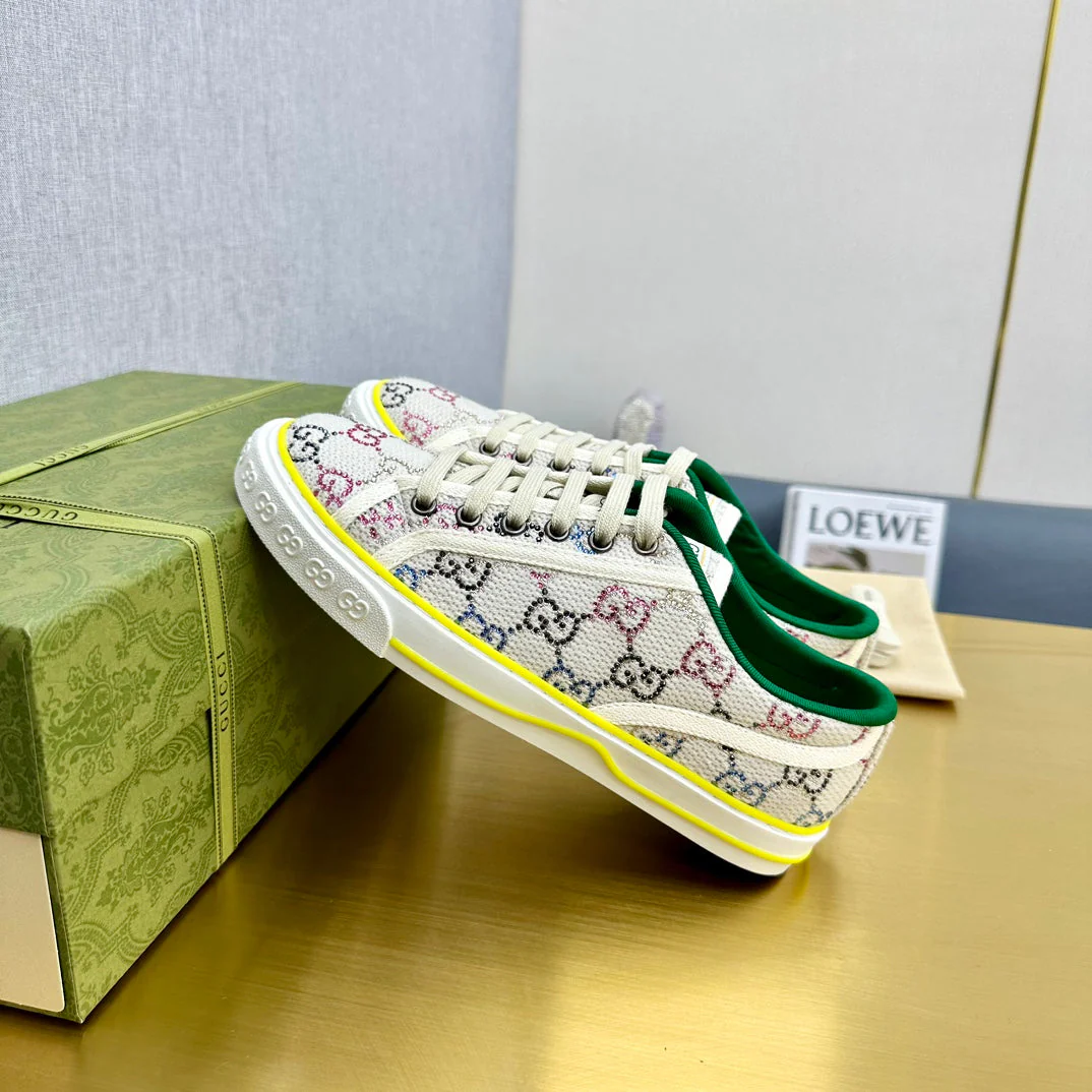 GG TENNIS 1977 TRAINER LIGHT GRAY CANVAS WITH YELLOW TRIM