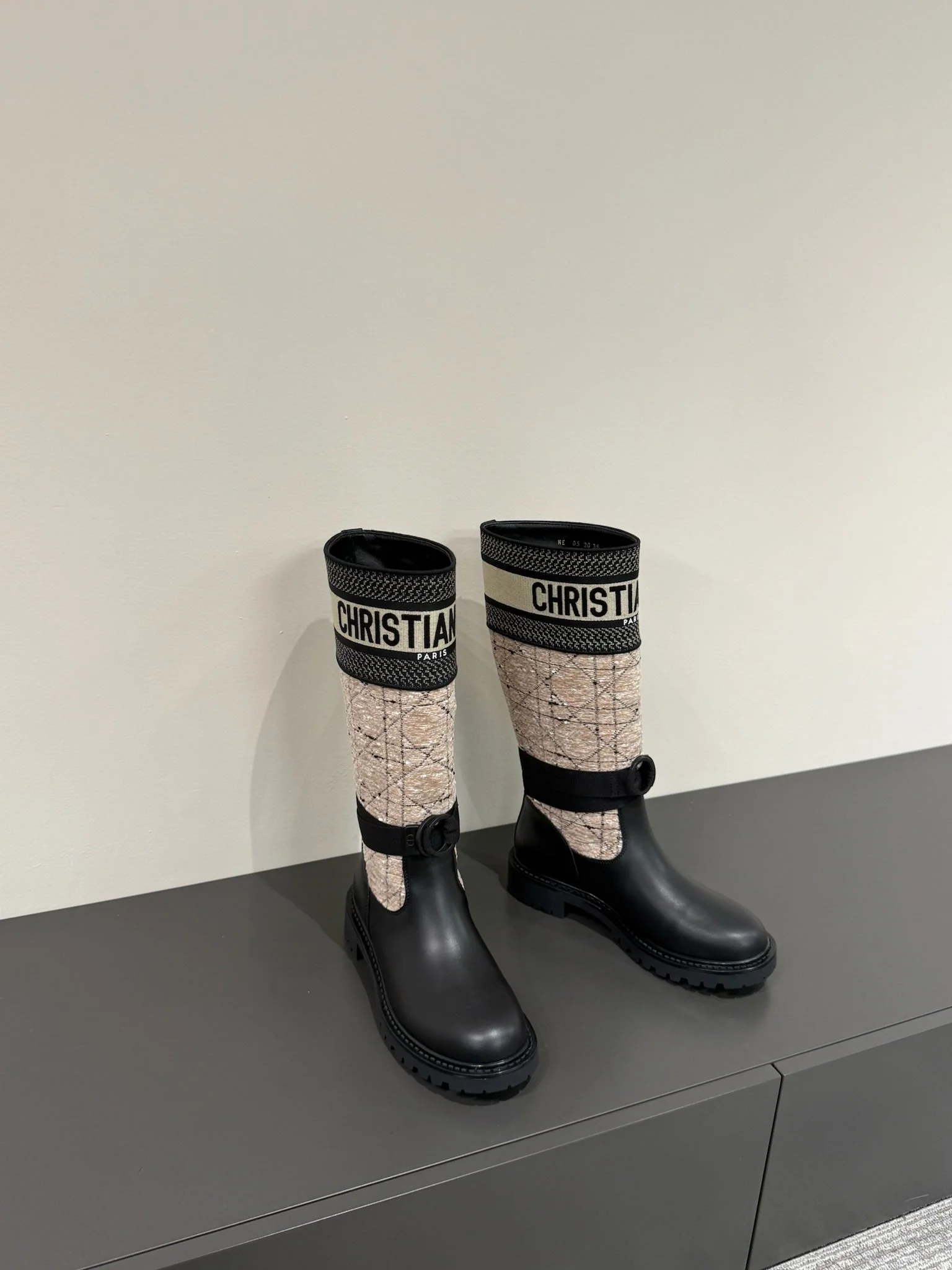 D-MAJOR BOOT TAUPE AND BLACK TECHNICAL FABRIC AND BLACK CALFSKIN
