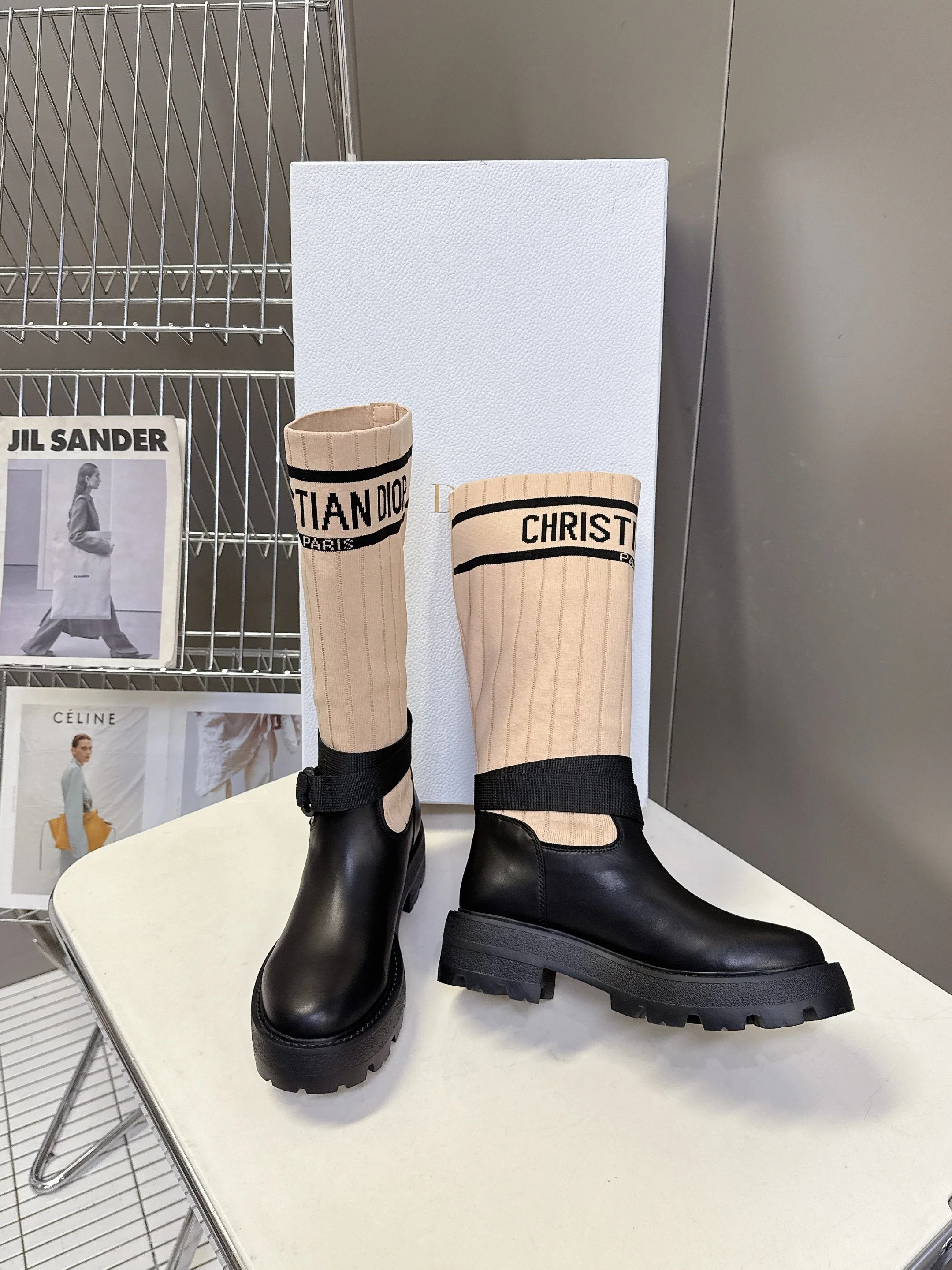DIOR 25S D-MAJOR ANKLE BOOTS IN BLACK CALFSKIN AND LIGHT BEIGE FABRIC