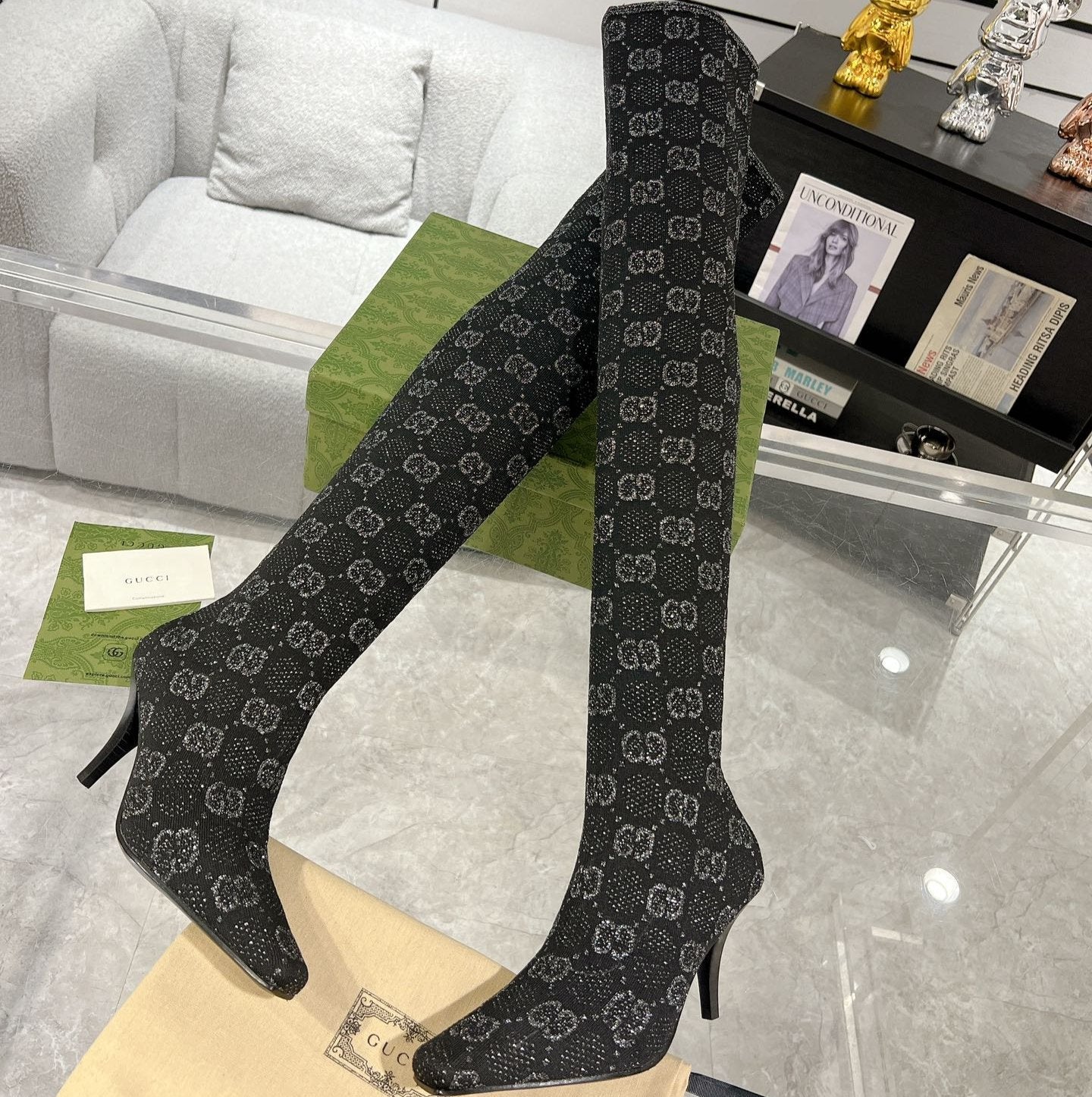 THIGH HIGH BOOTS IN BLACK KNITTED FABRIC