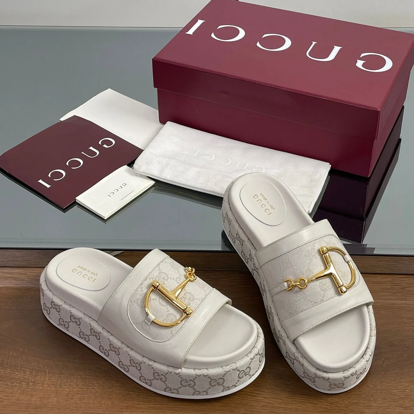 HIGH 5.5 CM WEDGE SANDALS IN CREAM WHITE CALFSKIN AND FABRIC