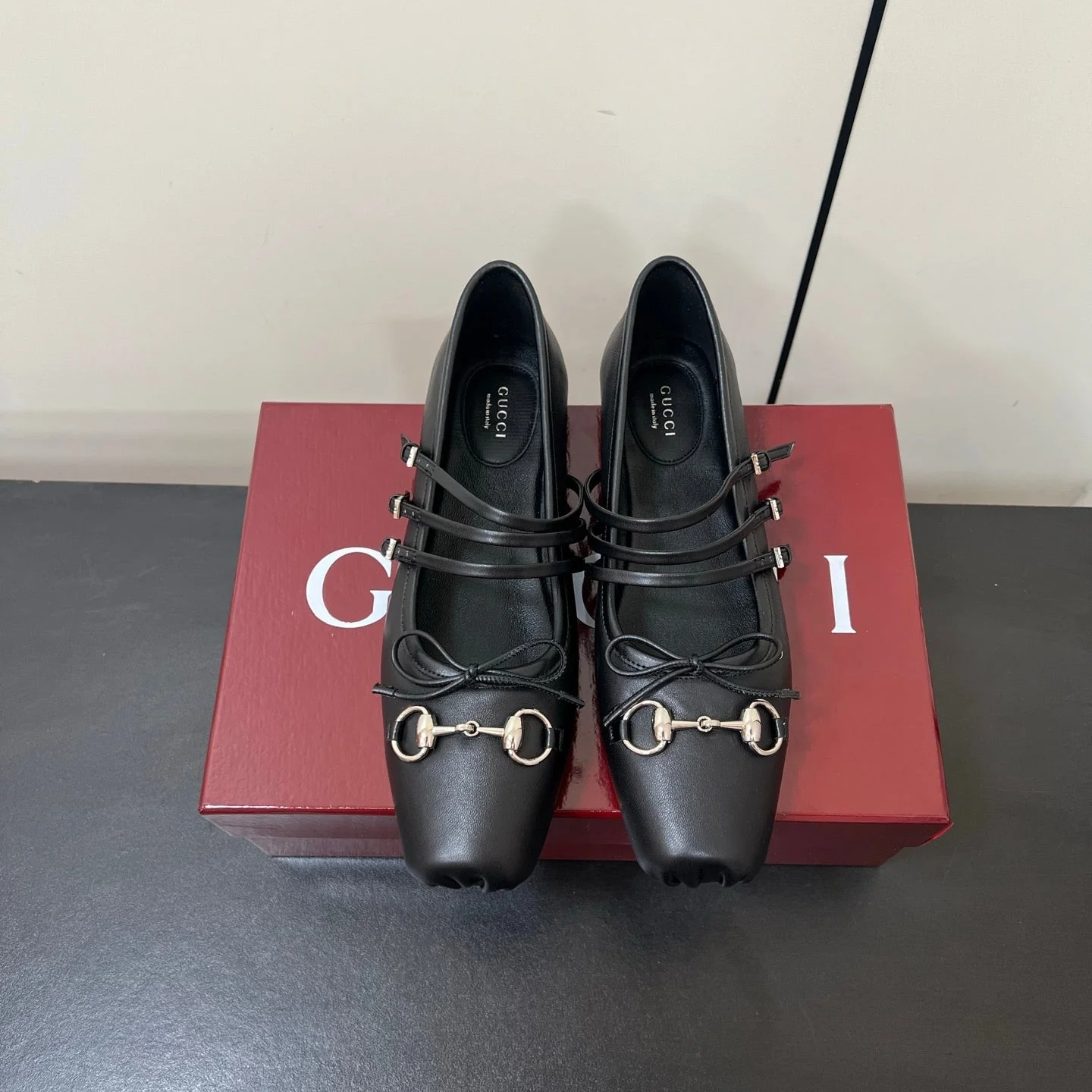 GG MARY JANE 25S IN BLACK LAMBSKIN WITH SILVER HARDWARE