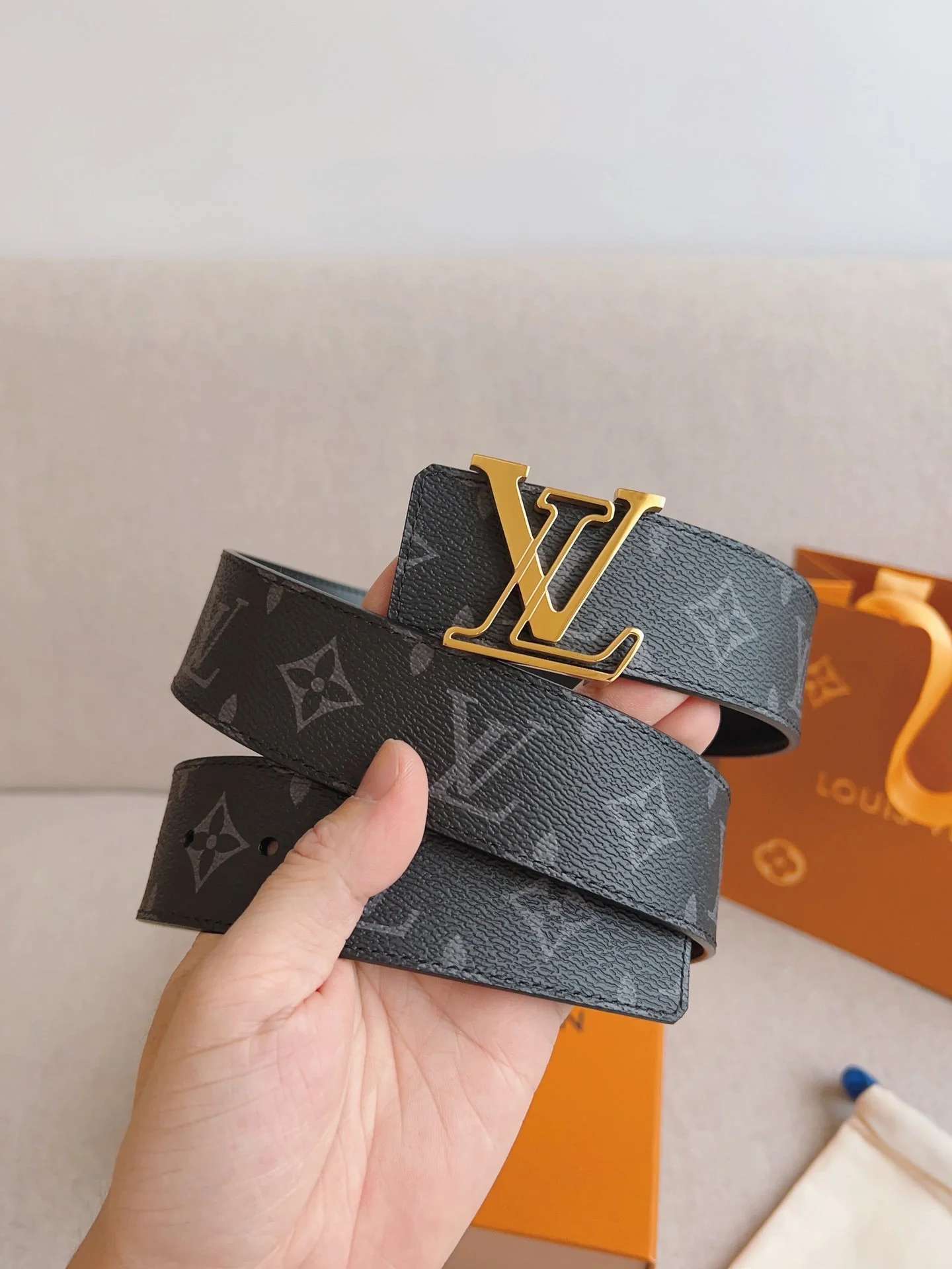 LV 25S BELT 40 MM IN BLACK MIX GREY CALFSKIN 593205