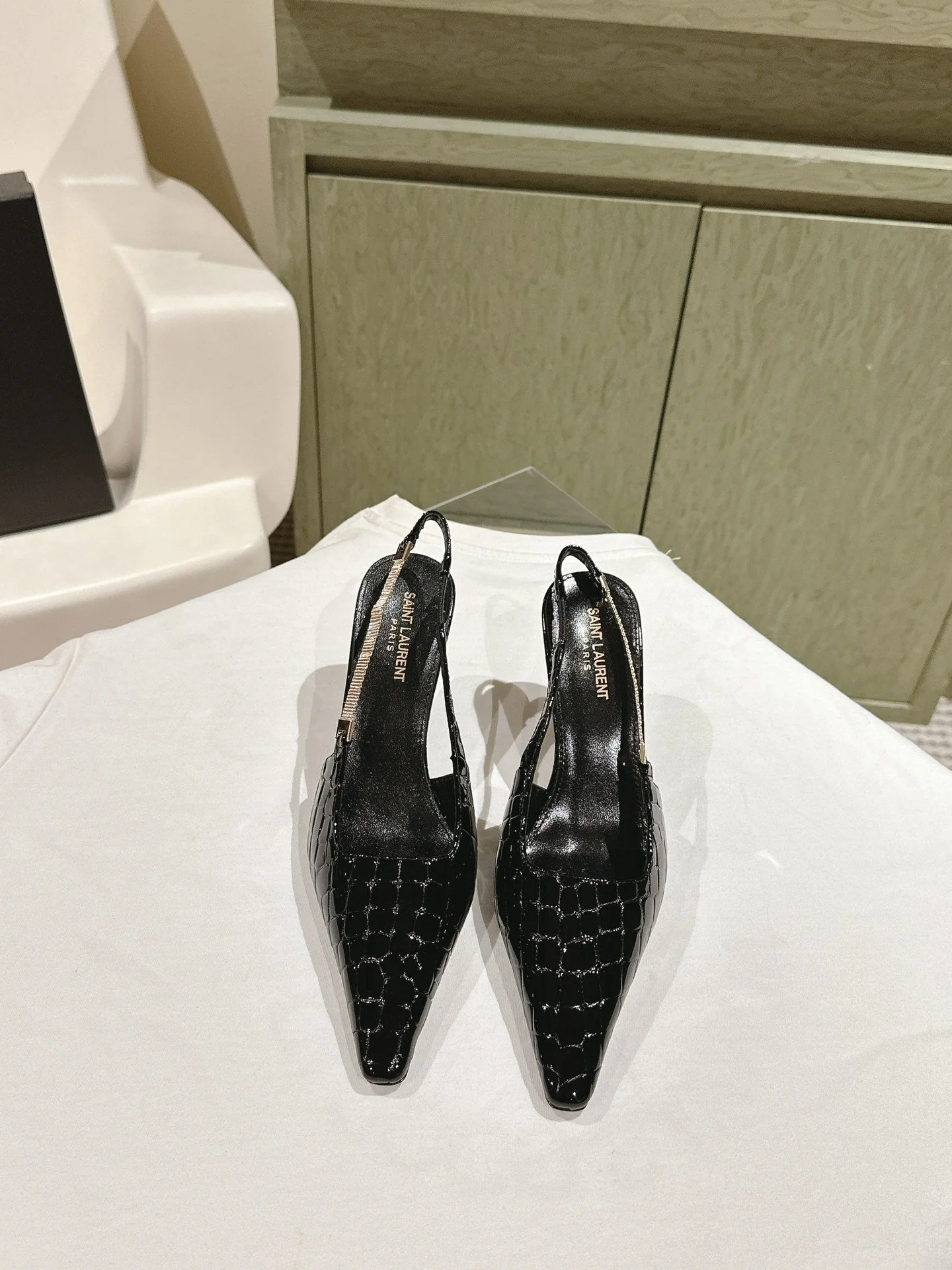 BLAKE SLINGBACK PUMPS 80 IN BLACK CROCODILE-EMBOSSED LEATHER