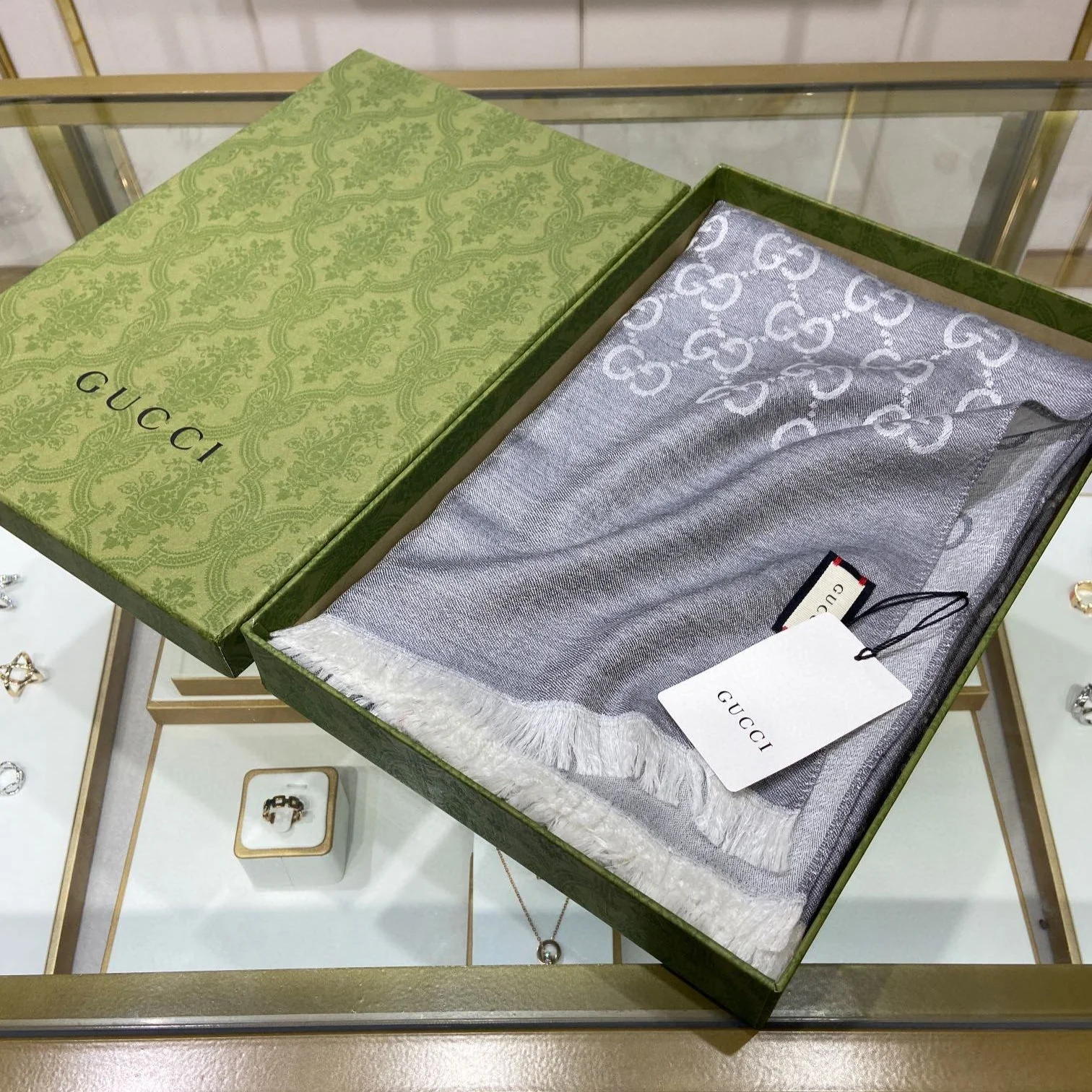 GUCCI 25S SCARF 200 IN CASHMERE SILK 706564