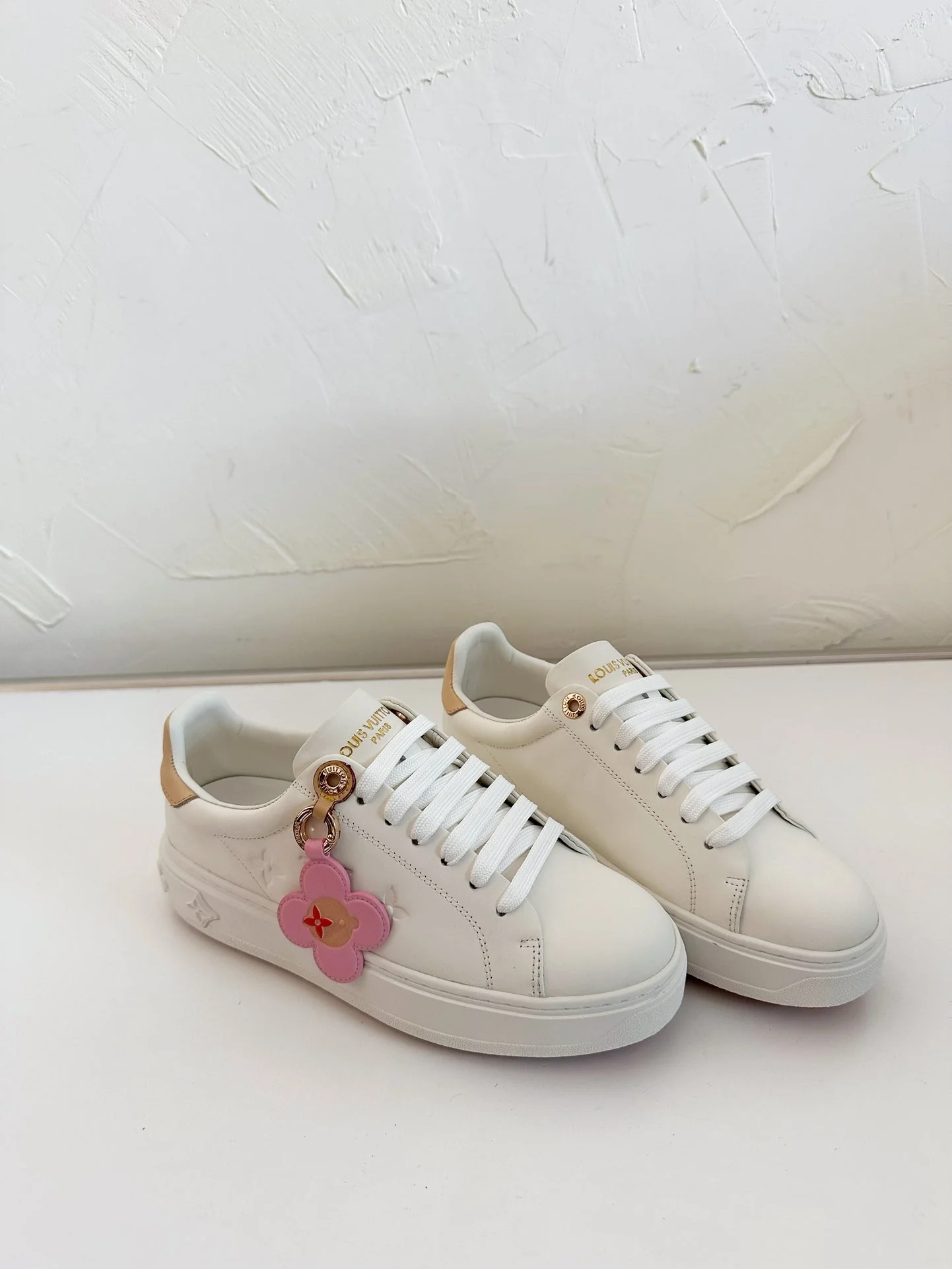 TIME OUT SNEAKER IN WHITE CALFSKIN