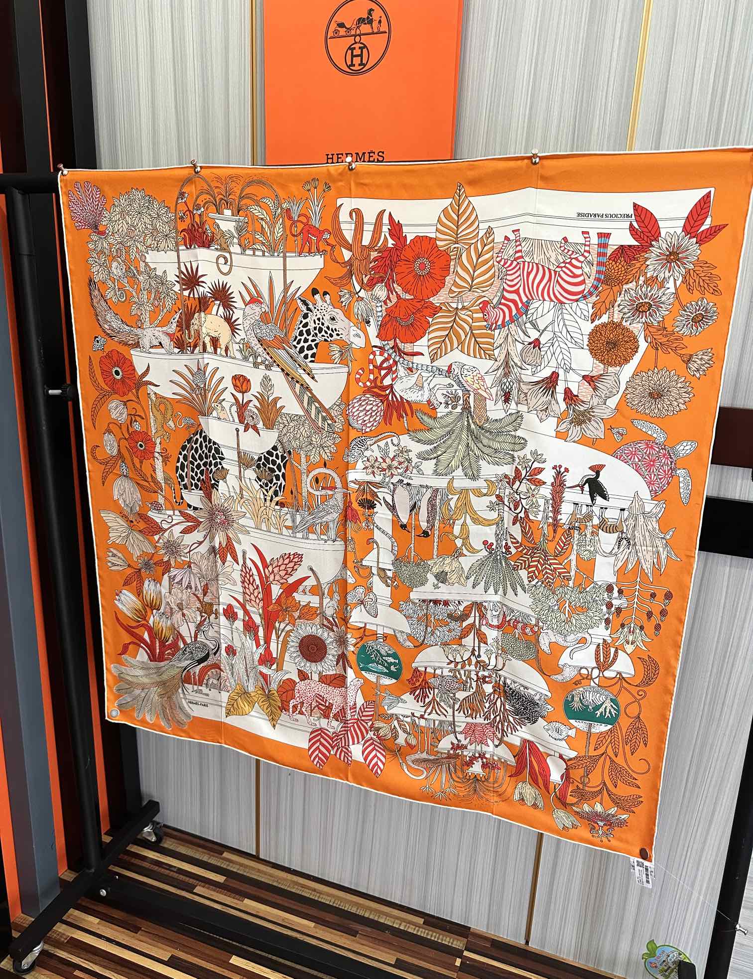 HERMES 25S SCARF 90 IN SILK 735740