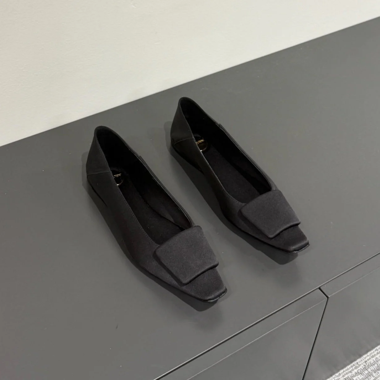 POPPY BALLET FLATS IN BLACK SILK