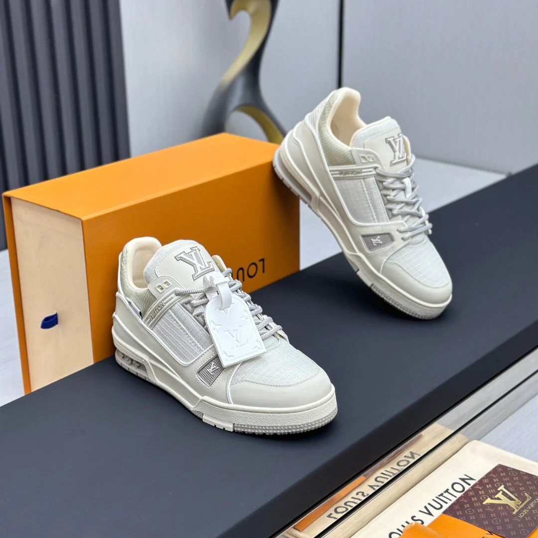 LV TRAINER SNEAKER IN GREY CALFSKIN