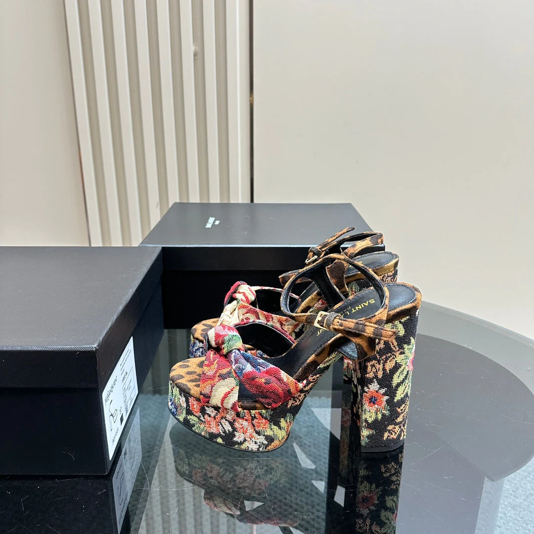 BIANCA PLATFORM SANDALS IN FLOWER PATTERN CANVAS