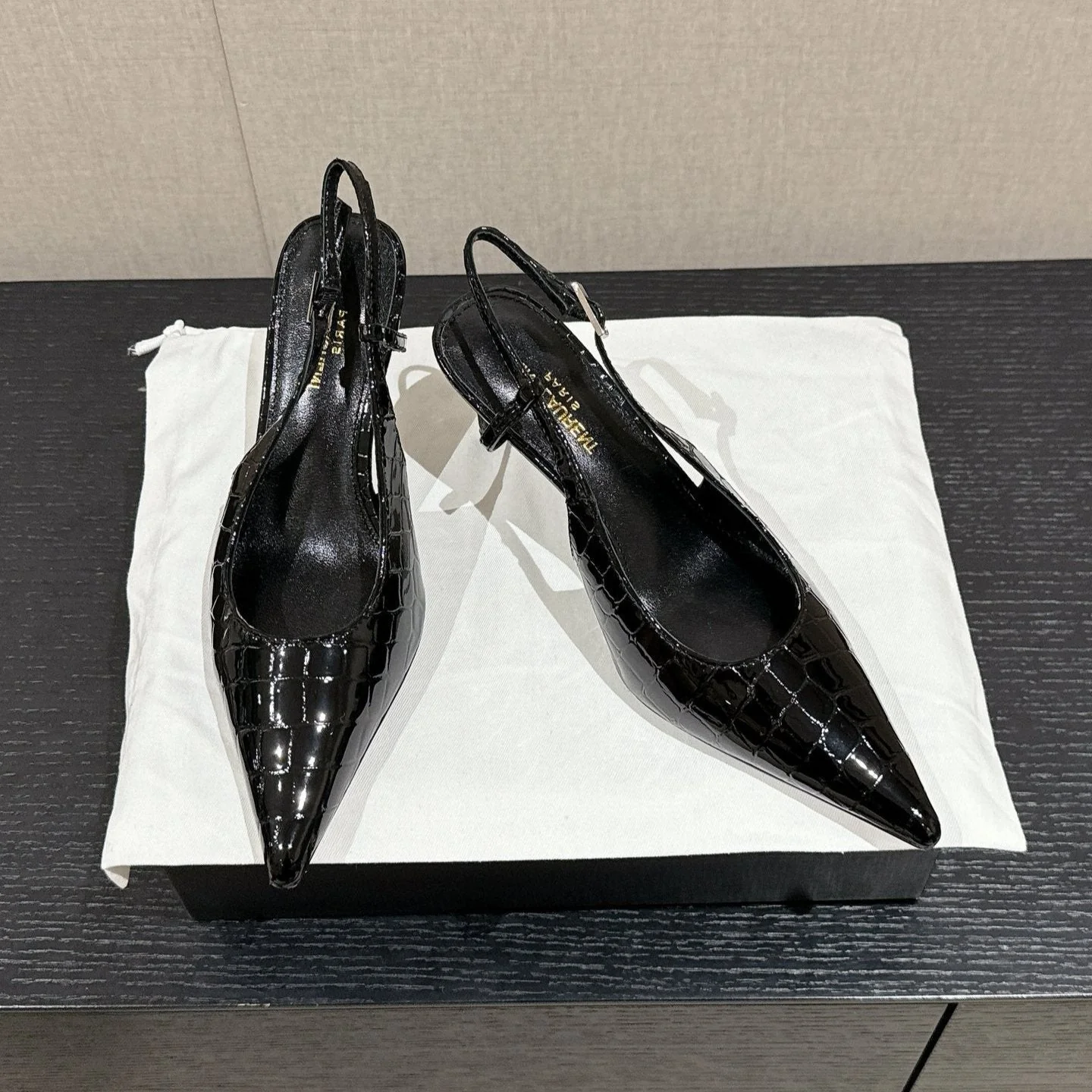 SL CHERISH CROCODILE SLINGBACK PUMP 75 BLACK CALFSKIN