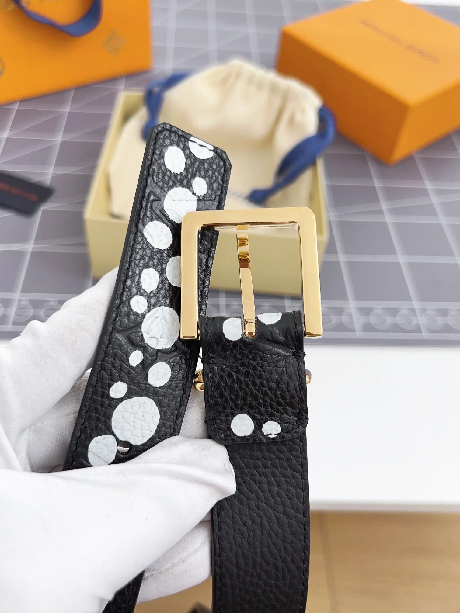 LV Bloom 30mm Belt Gold Buckle Black White Leather