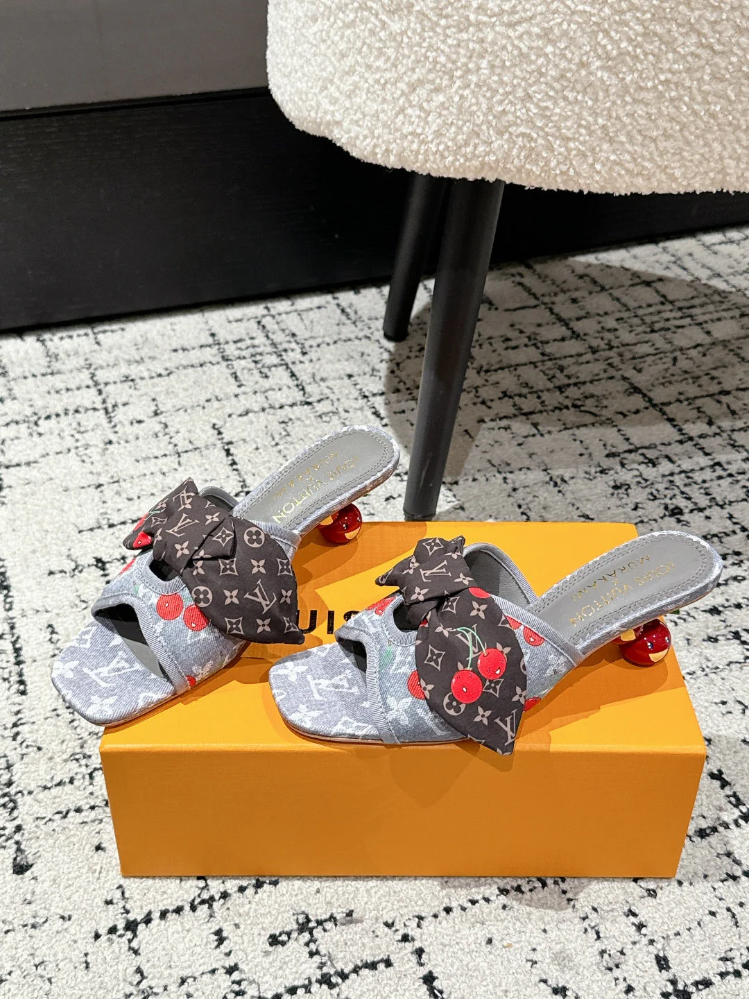 LV CHERRY HIGH HEELS 25S IN GREY DENIM WITH BOW STYLE 1