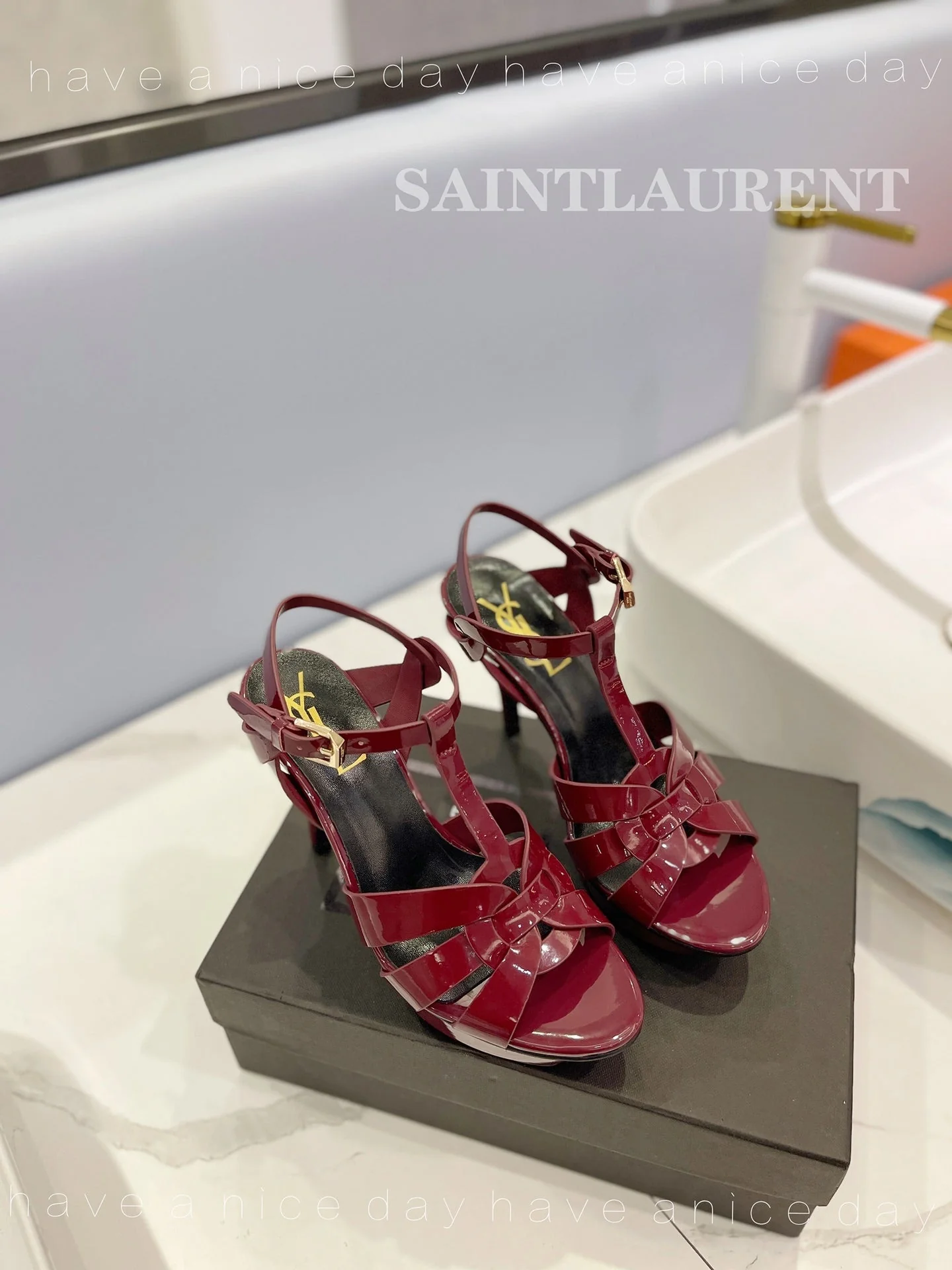 SL TRIBUTE POINED TOE SANDALS GLOSSY BERRY CALFSKIN