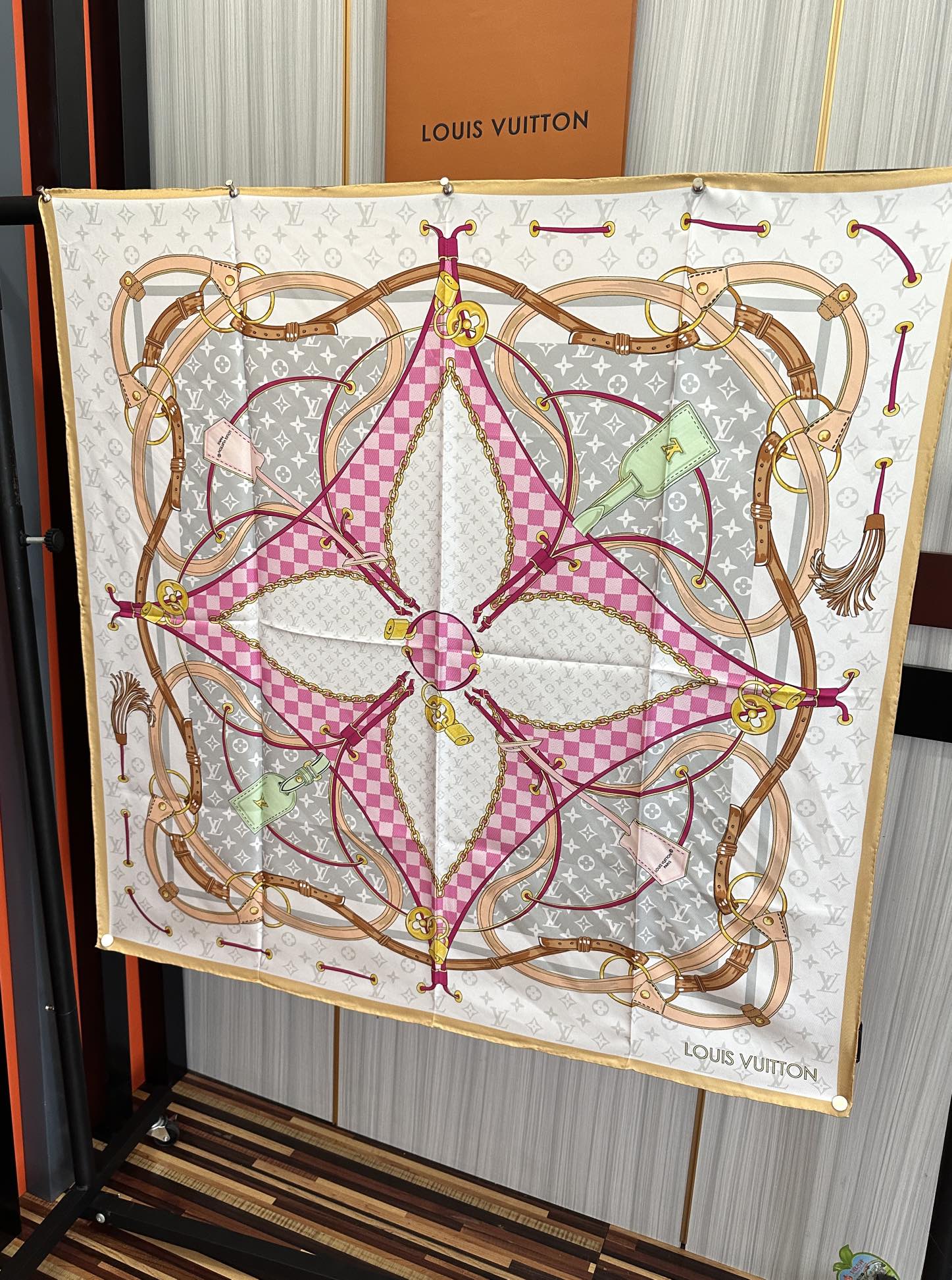 LV SCARF 90 CM IN SILK 738452