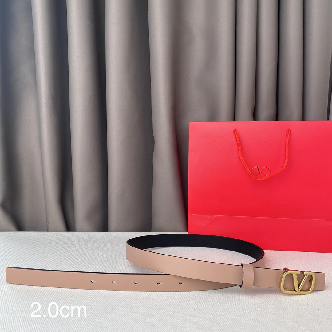 REVERSIBLE VLOGO SIGNATURE BELT IN GLOSSY BEIGE BLACK CALFSKIN GHW 20 MM
