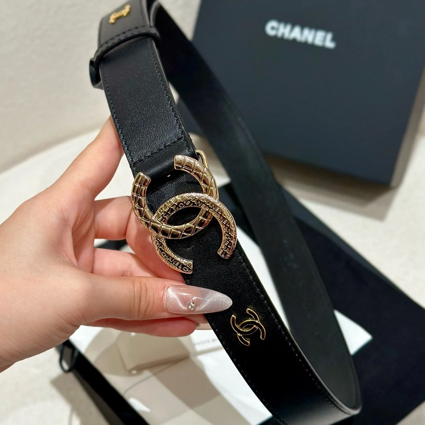 DOUBLE C BELT 30MM IN BLACK CALFSKIN GOLD BUCKLE WITH EMBOSSED CHECK PATTERN