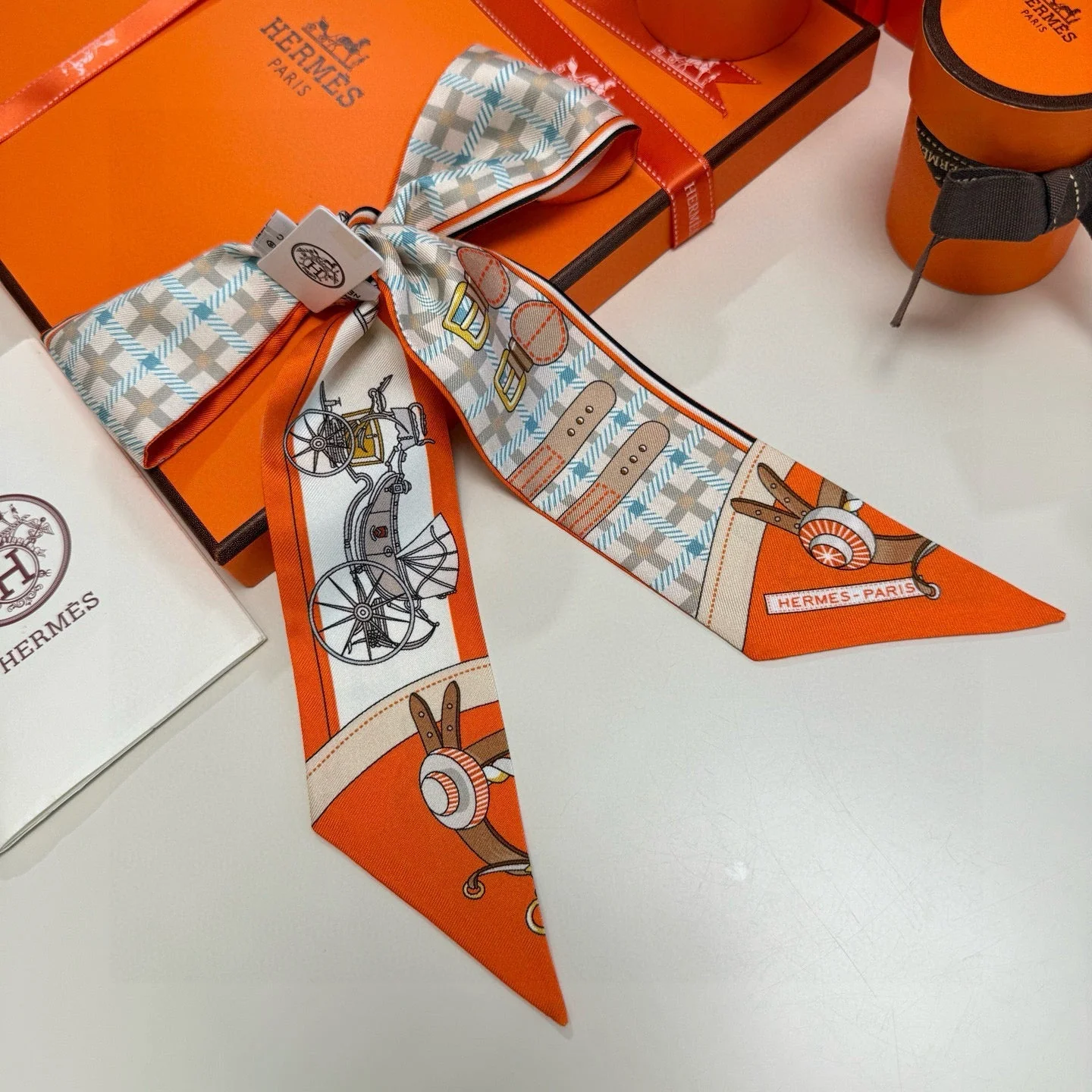 HERMES 25S SCARF 90 IN SILK 854955