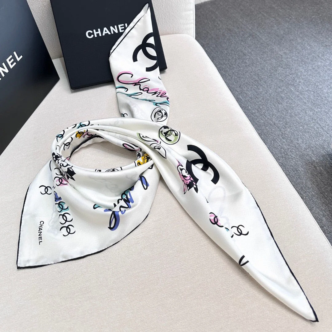CHANEL 25S SCARF 90 IN SILK 735830