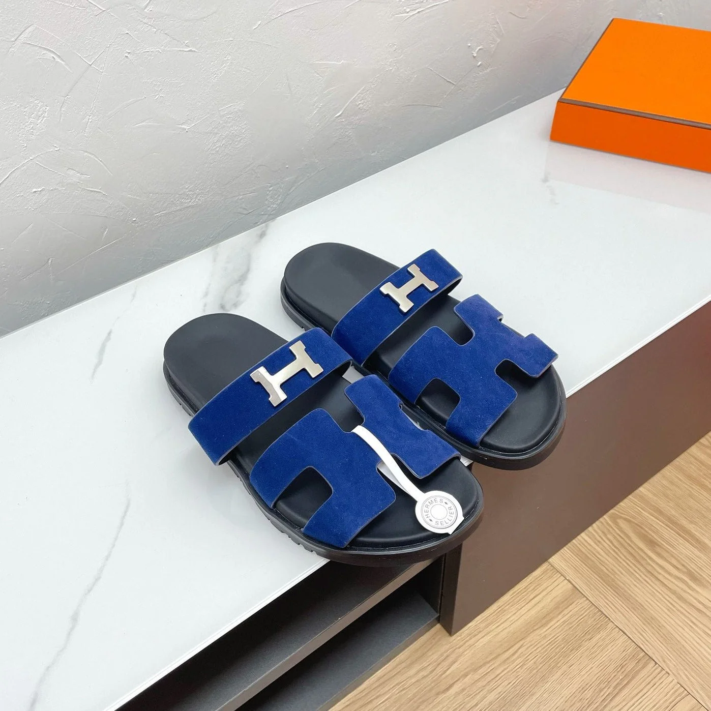 CHYPRE SANDAL AZURE SUEDE WITH H BUCKLE
