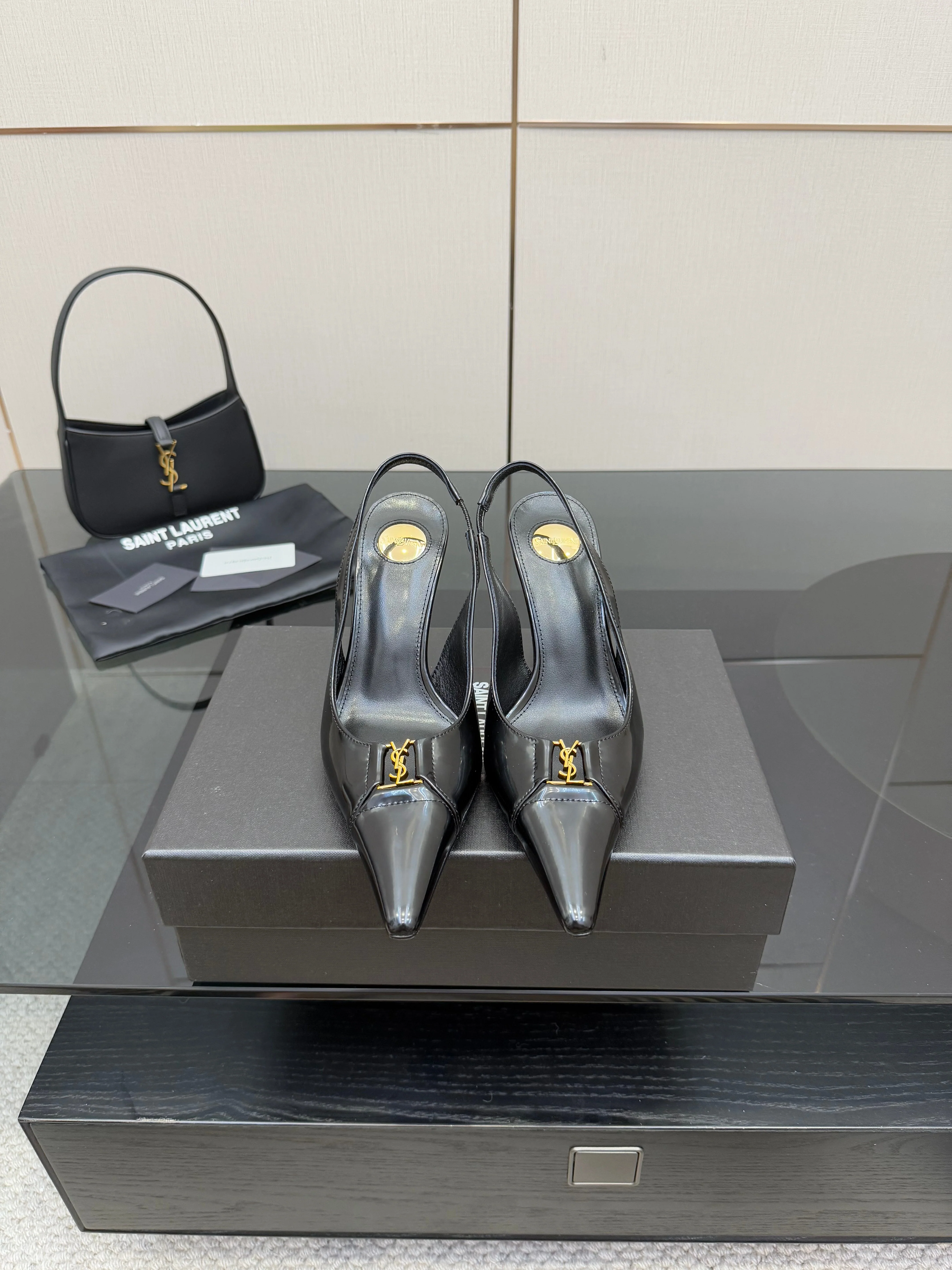 YSL 25S SLINGBACK HIGH HEELS 90 MM IN BLACK LAMBSKIN WITH GOLD HARDWARE STYLE 8