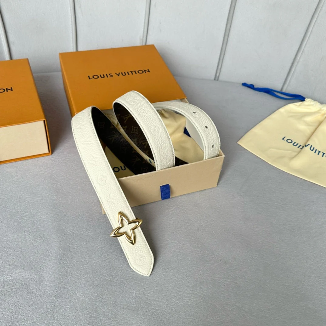 LV  MINI FLOWERGRAM 30MM REVERSIBLE BELT IN WHITE EMBOSSED CALFSKIN GOLD HARDWARE