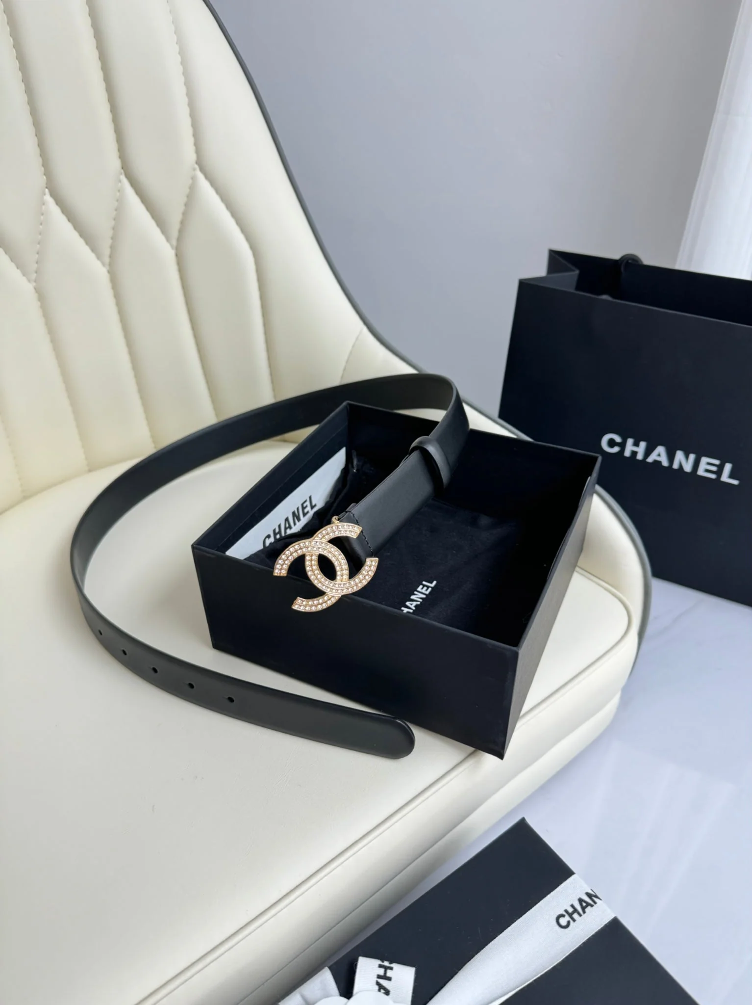 CC BELT 30MM IN BLACK SMOOTH CALFSKIN GOLD HARDWARE ATTACH RHINSTONES