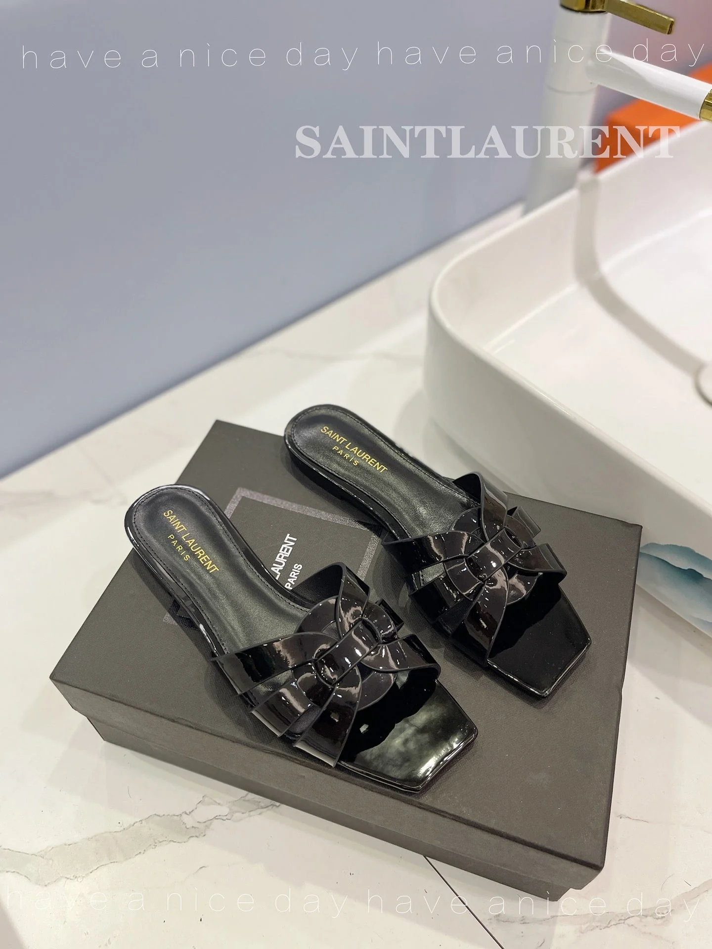 SL TRIBUTE SLIPPERS GLOSSY BLACK CALFSKIN
