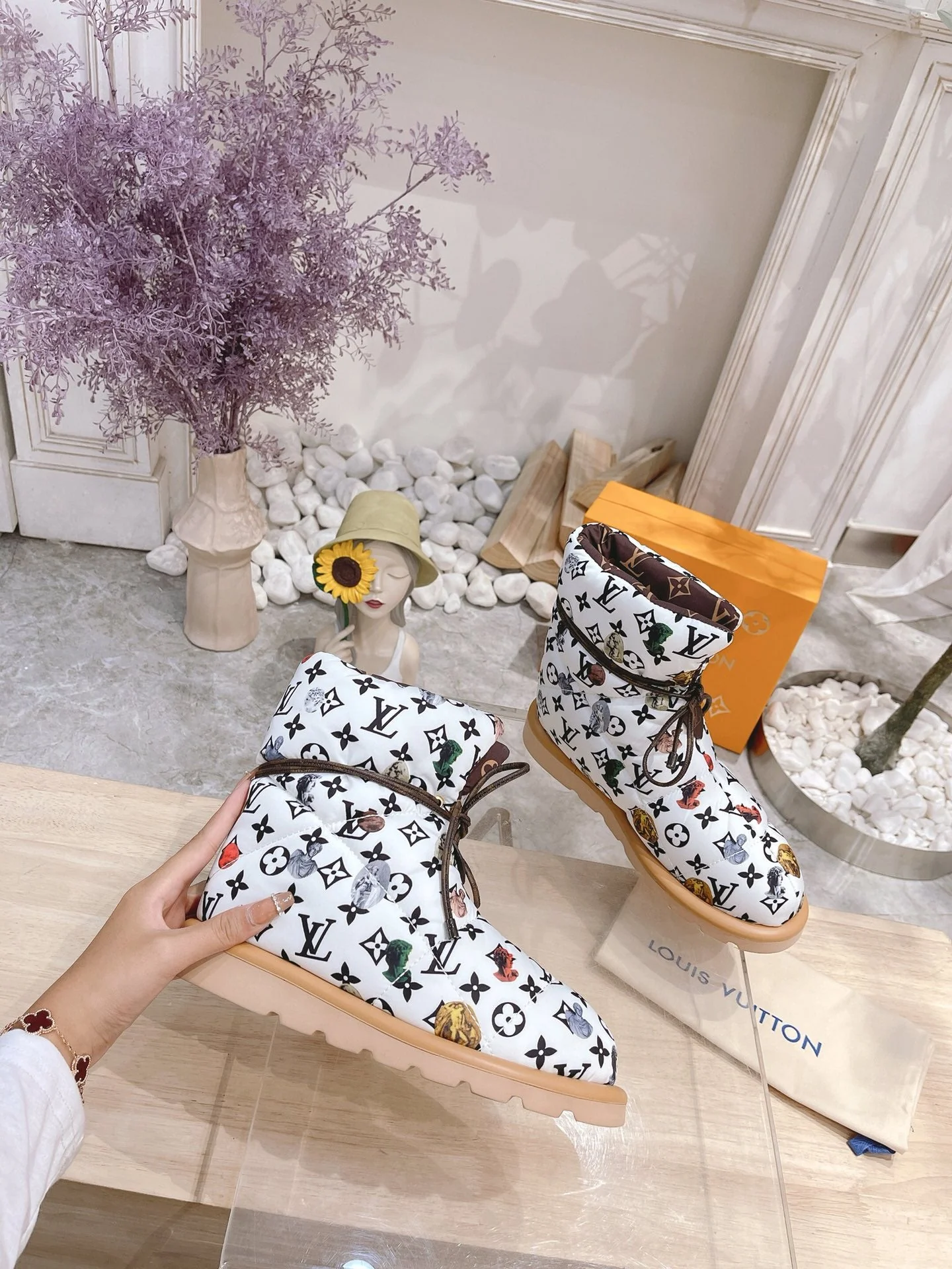 PILLOW COMFORT ANKLE BOOTS IN WHITE MIX BLACK MONOGRAM NYLON
