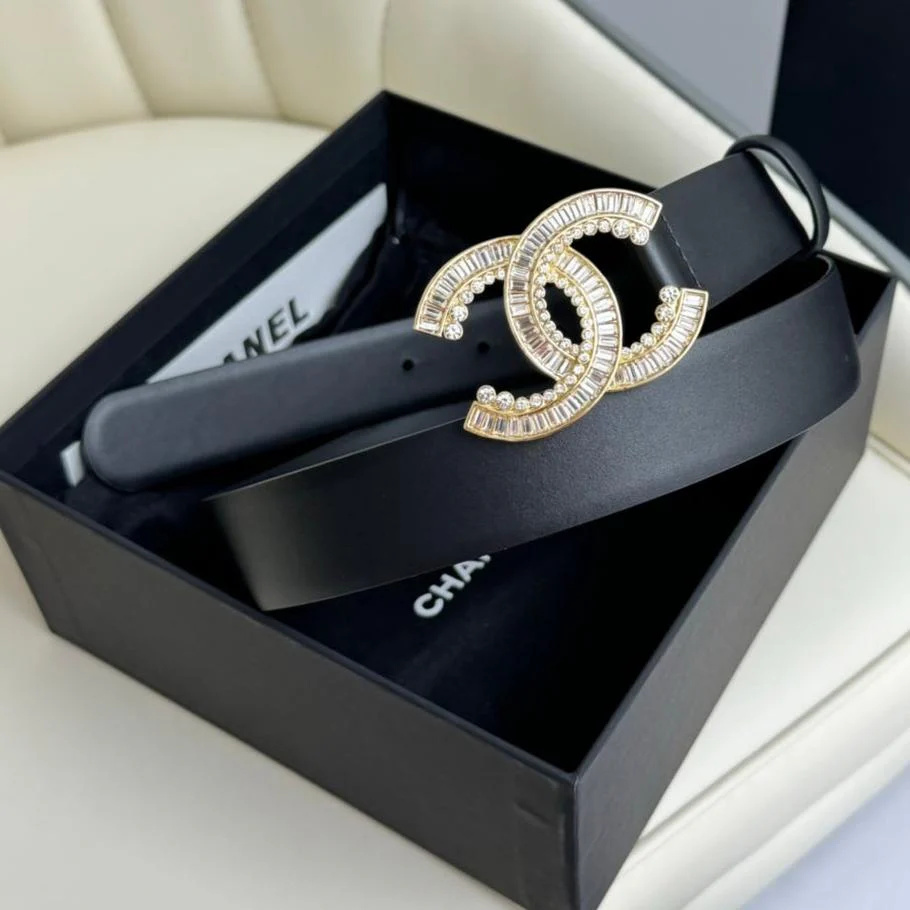 CC BELT 30MM IN BLACK SMOOTH CALFSKIN GOLD HARDWARE ATTACH RHINSTONE