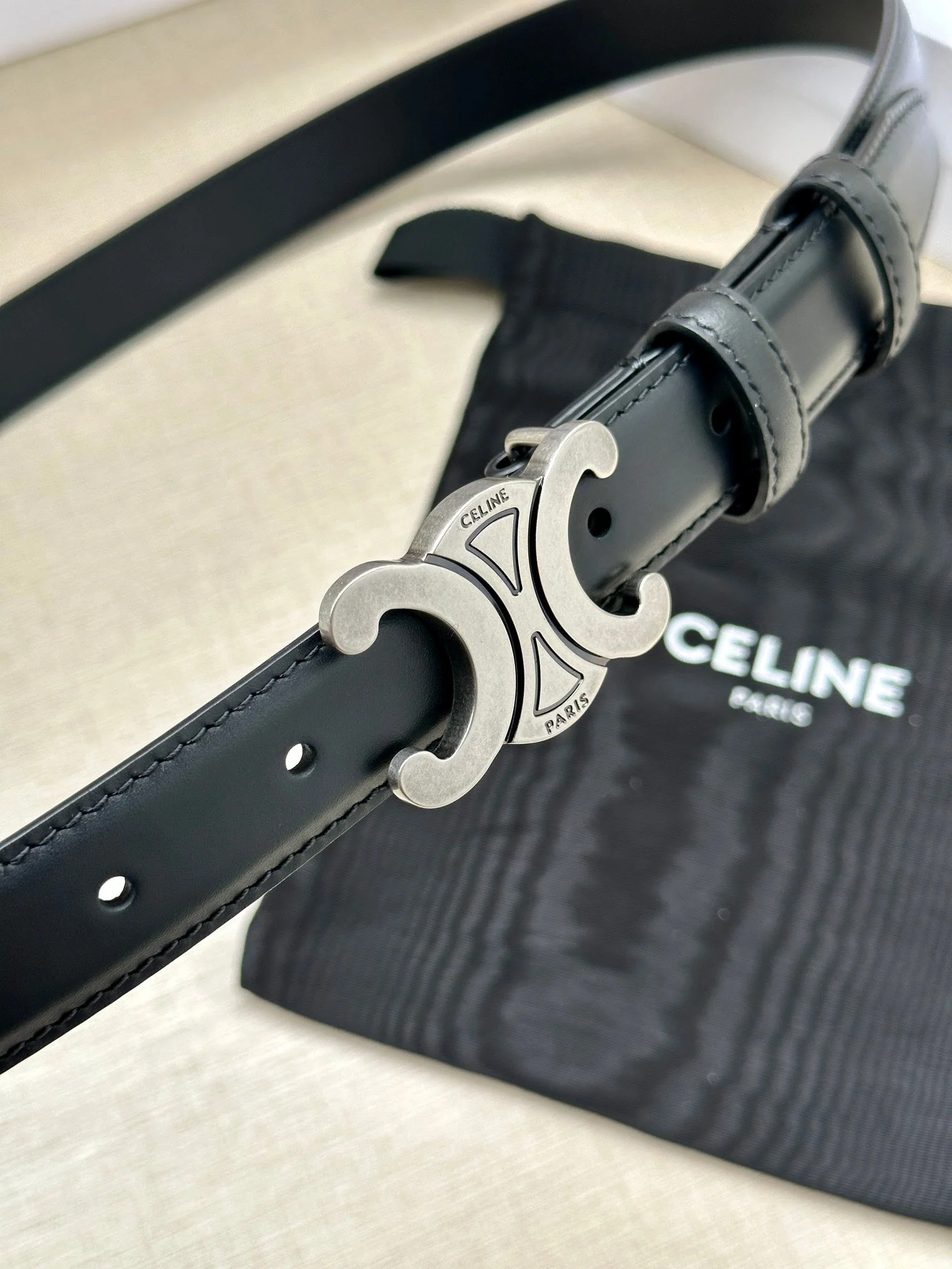 Medium Triomphe Belt 25mm Black Calfskin Silver Finishing