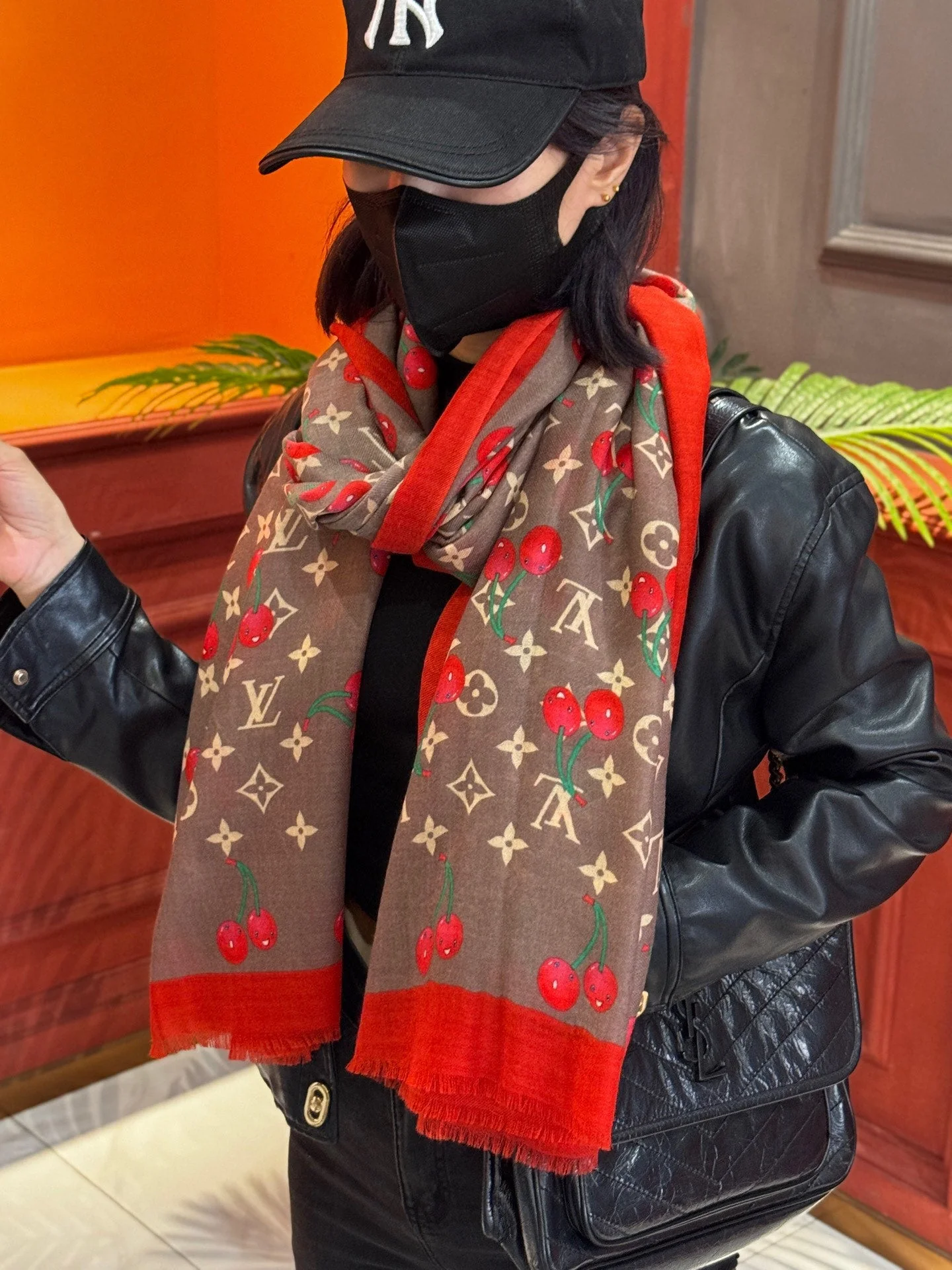 LV SCARF 200 CM IN CASHMERE 728985