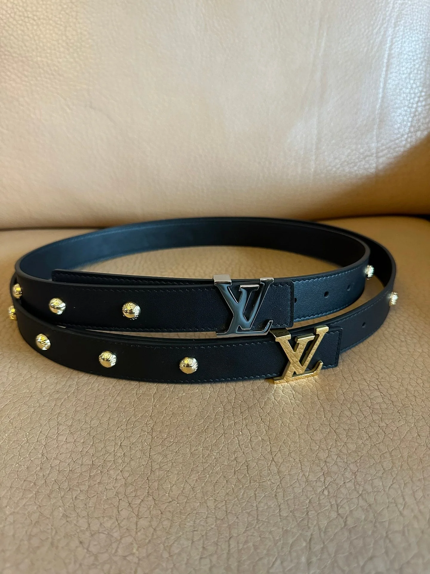 LV Initiales Studs 30mm Reversible Belt Gold Buckle Black Leather