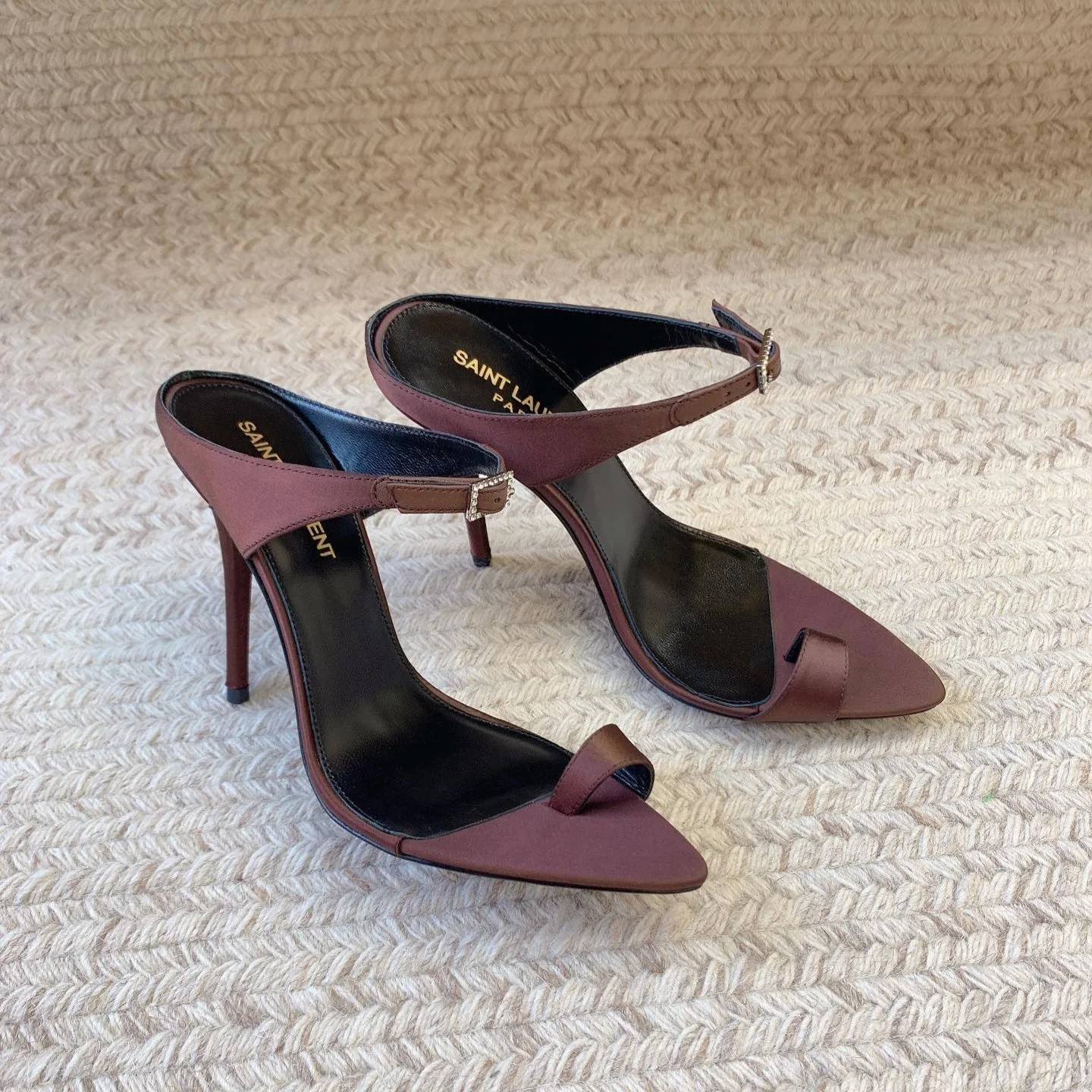 GAP CRYSTAL-BUCKLE SLIDE SANDALS IN SHIRAZ RED SILK