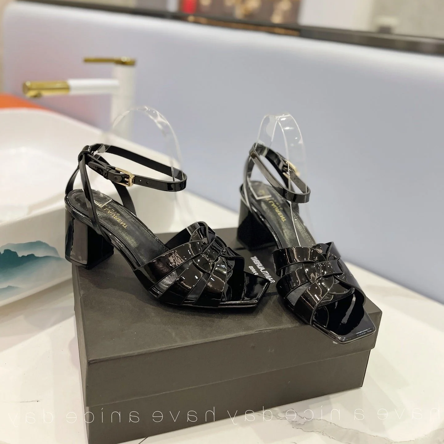 SL TRIBUTE SANDAL GLOSSY BLACK CALFSKIN