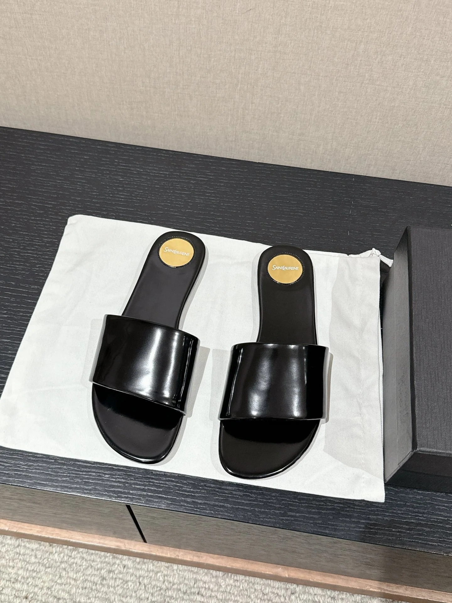 SL CARLYLE SLIPPERS BLACK CALFSKIN