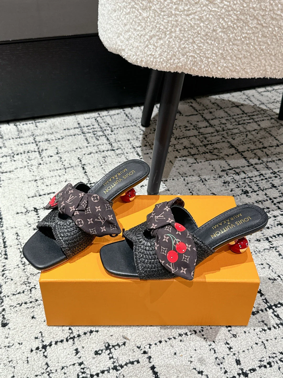 LV CHERRY HIGH HEELS 25S IN BLACK RAFFIA WITH BOW STYLE 14