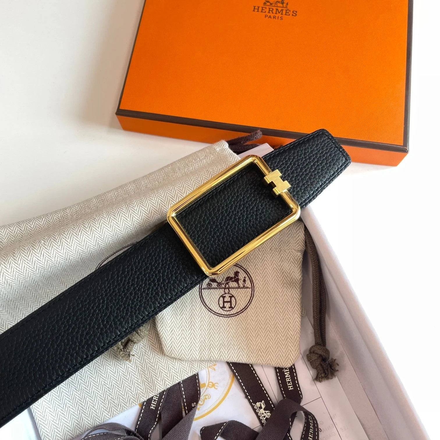 TUBE H BELT SILVER BUCKLE & REVERSIBLE BLACK LEATHER STRAP 38MM