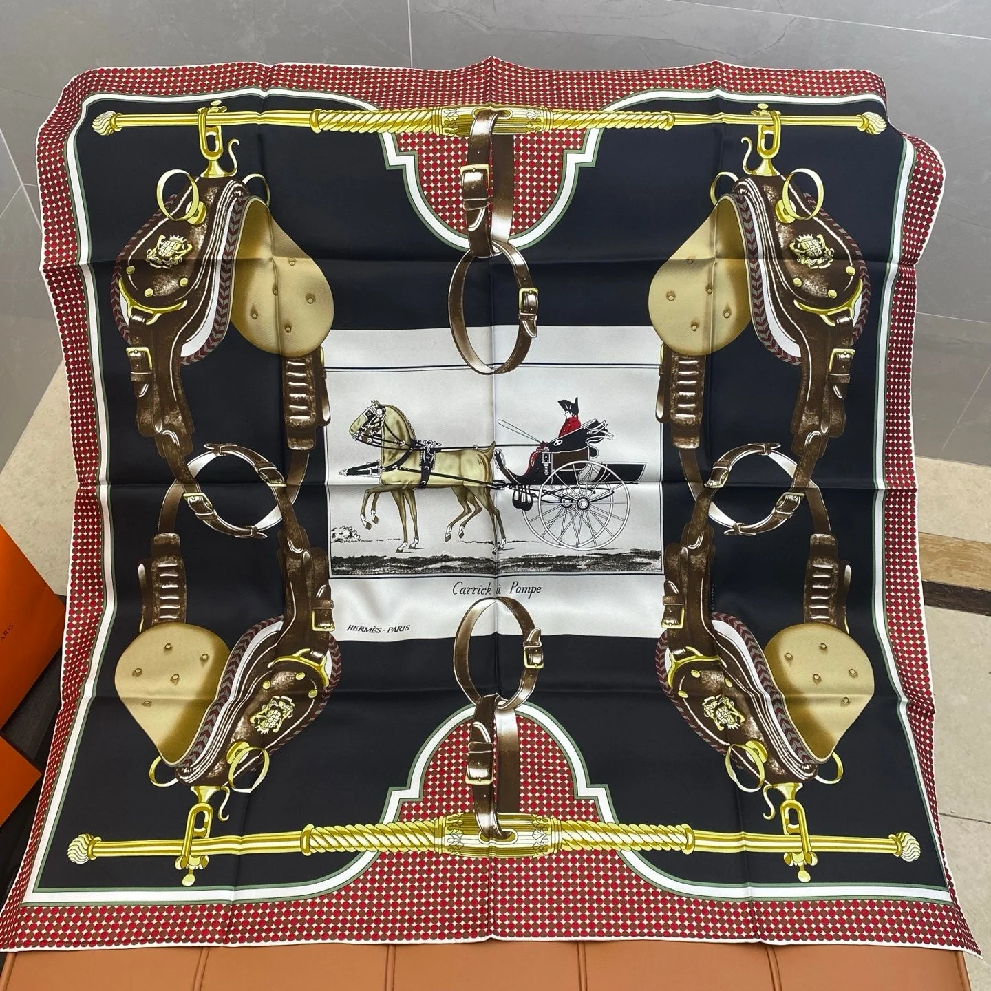 HERMES 25S SCARF 90 IN SILK 709677