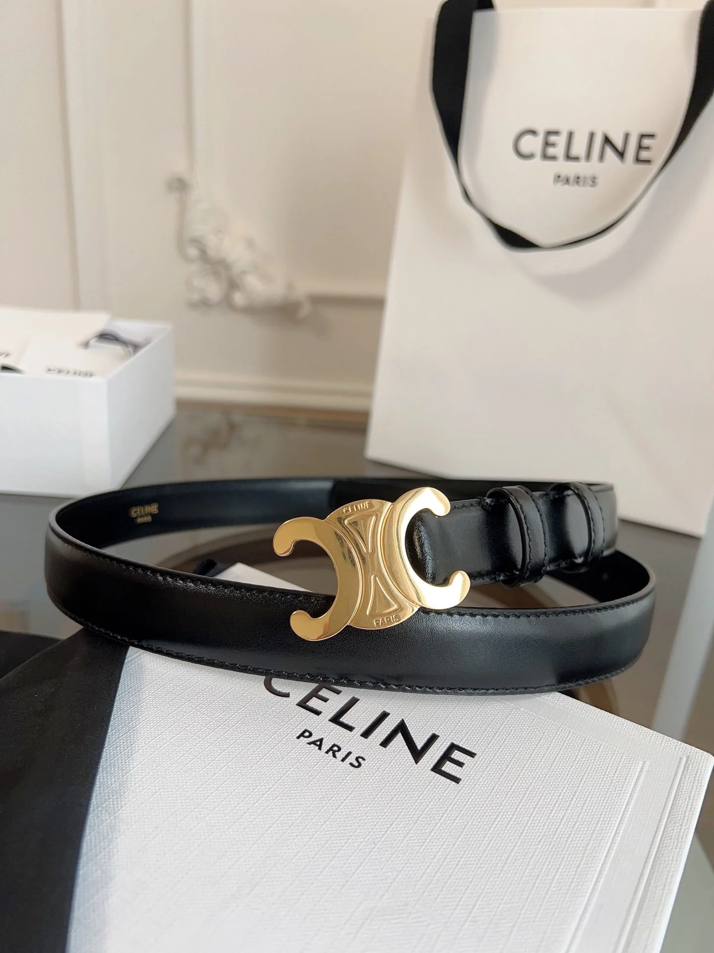 TRIOMPHE BELT 24MM IN GLOSSY BLACK CALFSKIN WITH GOLD BUCKLE