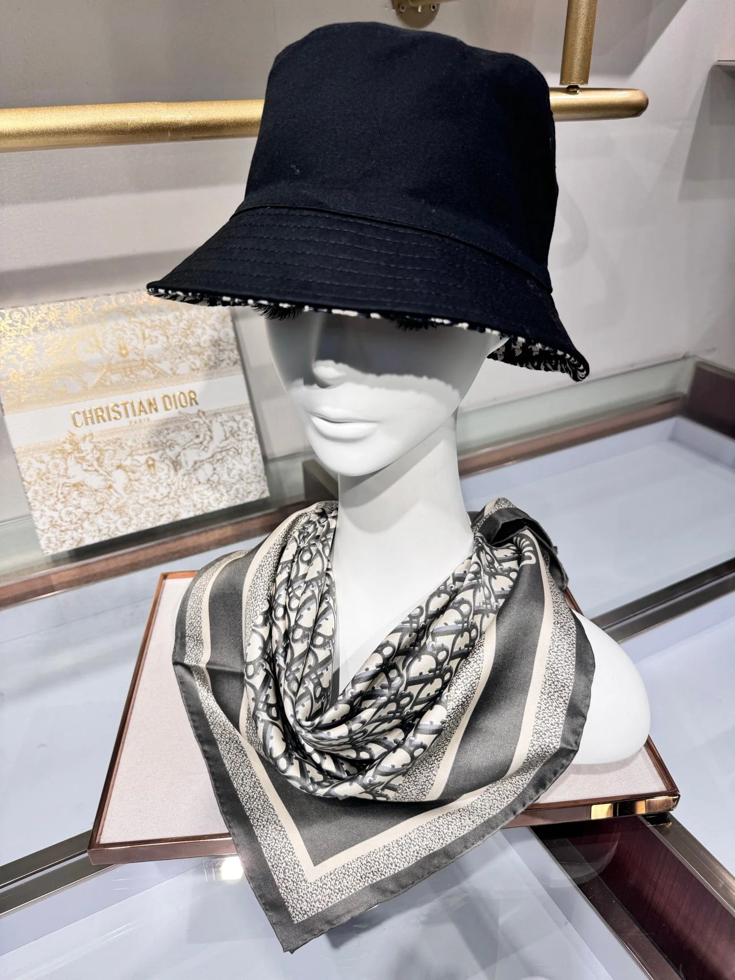 DIOR SCARF 90 CM IN SILK 726514