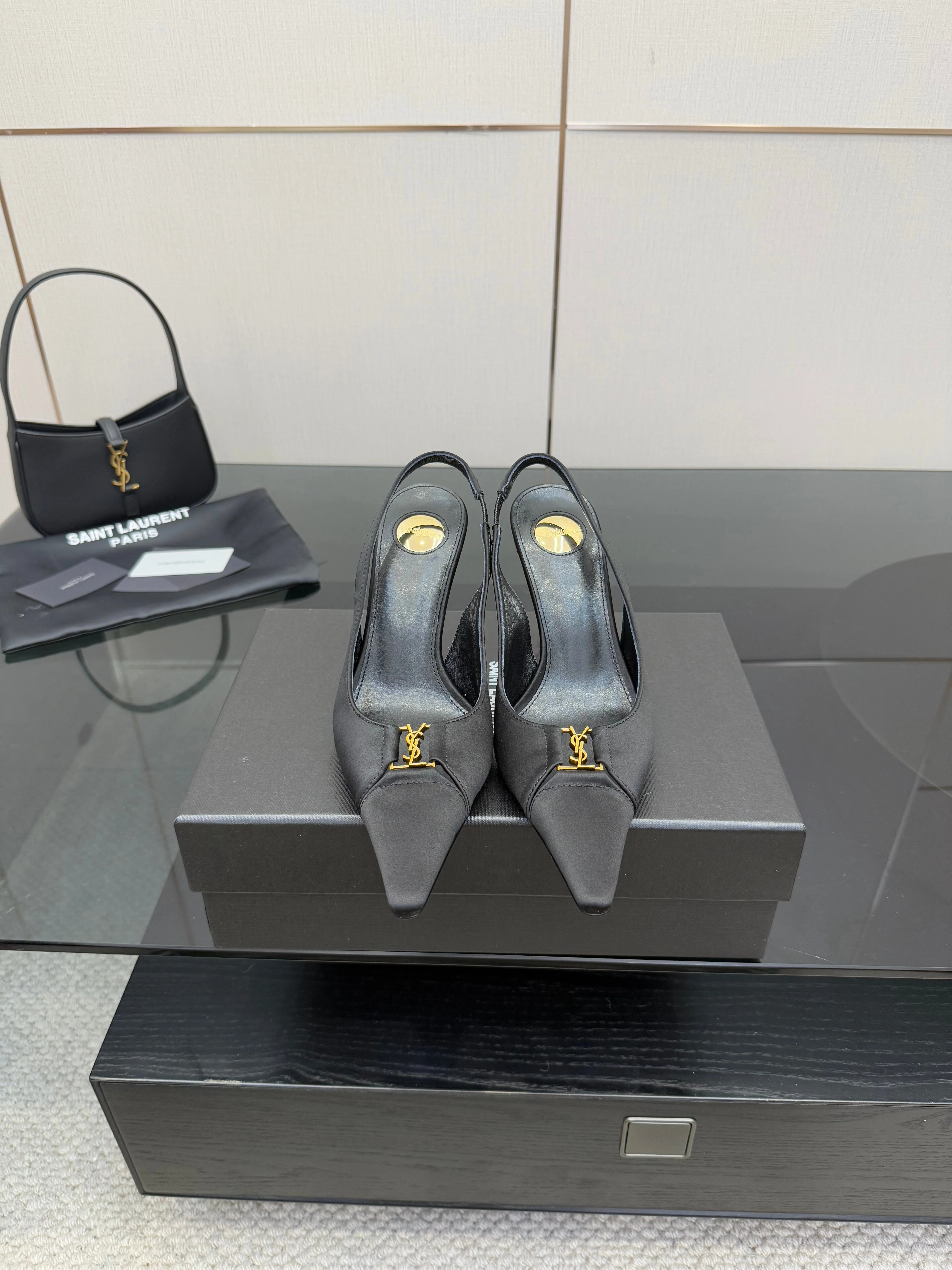 YSL 25S SLINGBACK HIGH HEELS 90 MM IN BLACK SATIN WITH GOLD HARDWARE STYLE 18