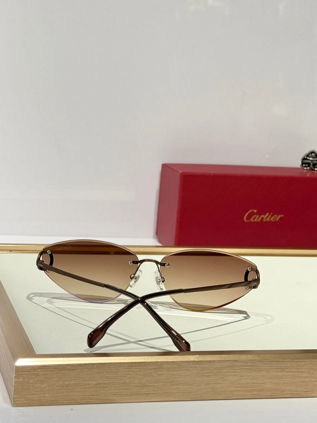 C DE TRIANGLE FRAME SUNGLASSES CT0334S IN METAL