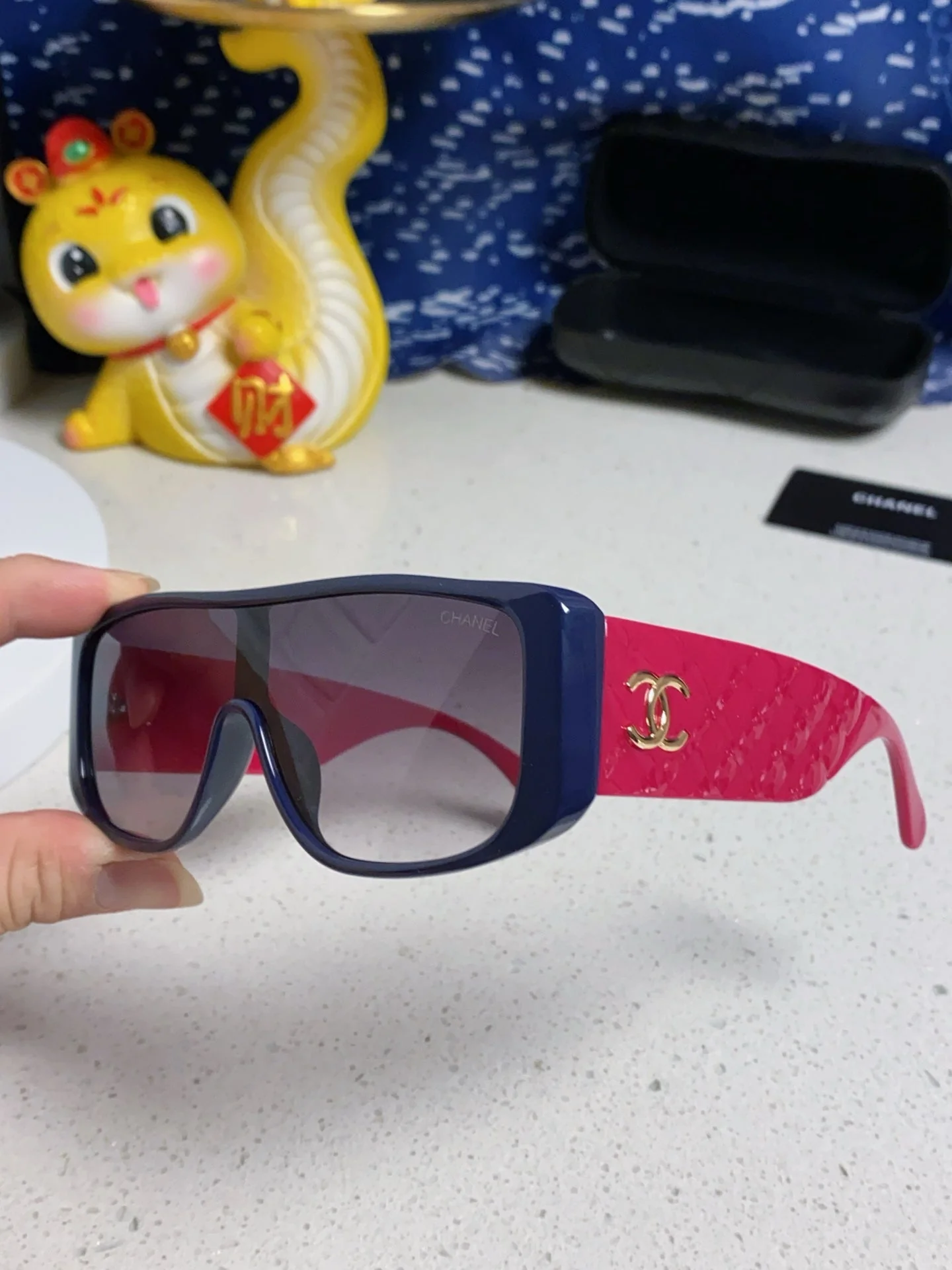 SQUARE SUNGLASSES 641780 IN BLUE ACETATE PINK FRAME