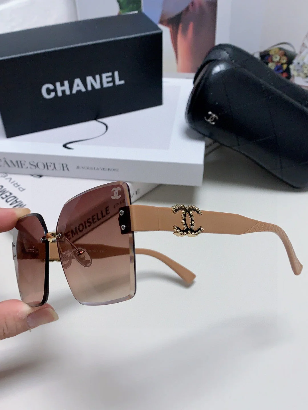 SQUARE SUNGLASSES 632892 IN BEIGE ACETATE BROWN SMOKE LENSES