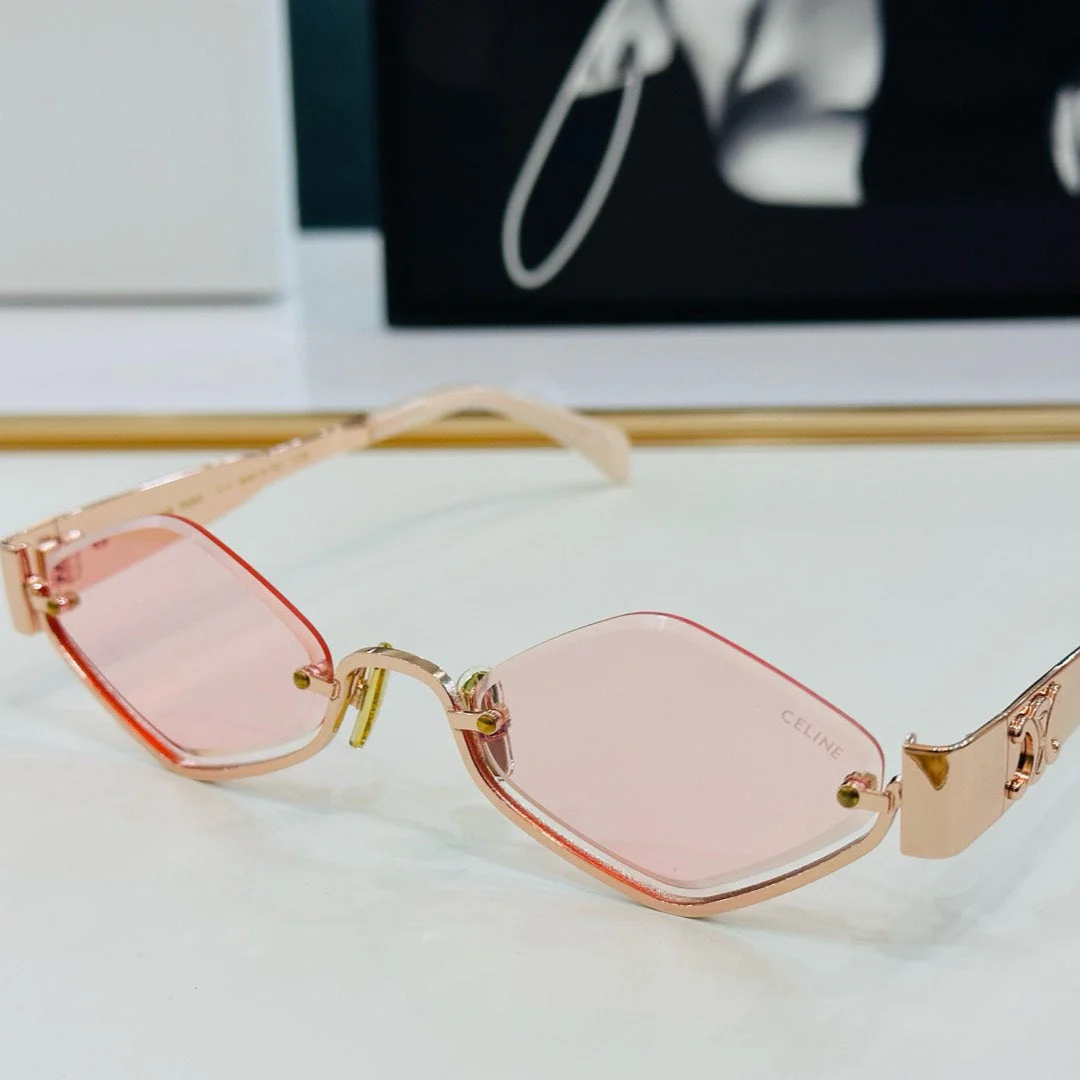 TRIOMPHE SEMI-RIMLESS SUNGLASS CL42117U IN METAL OCTAGON LENSES