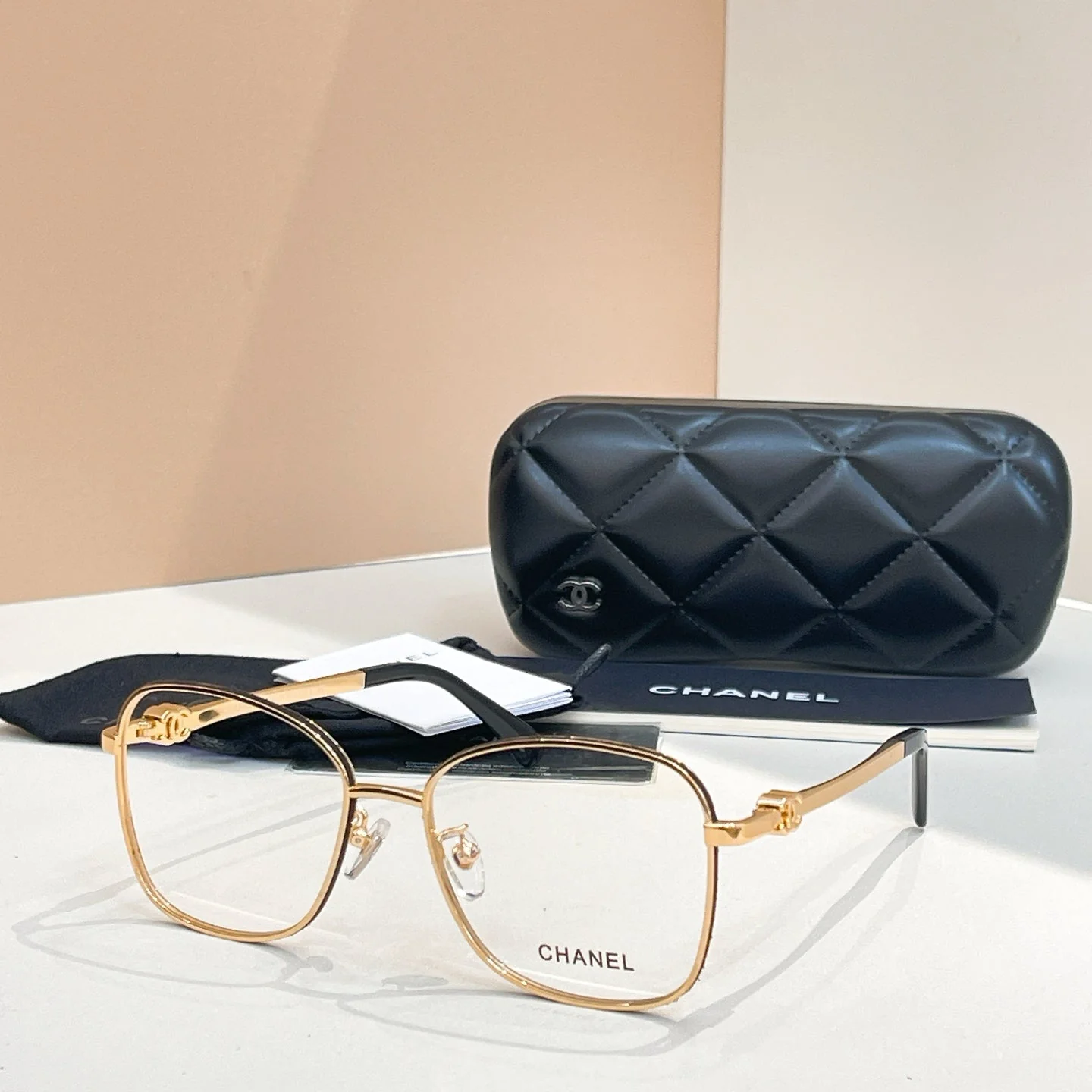 SQUARE SUNGLASSES CH4289Q IN METAL