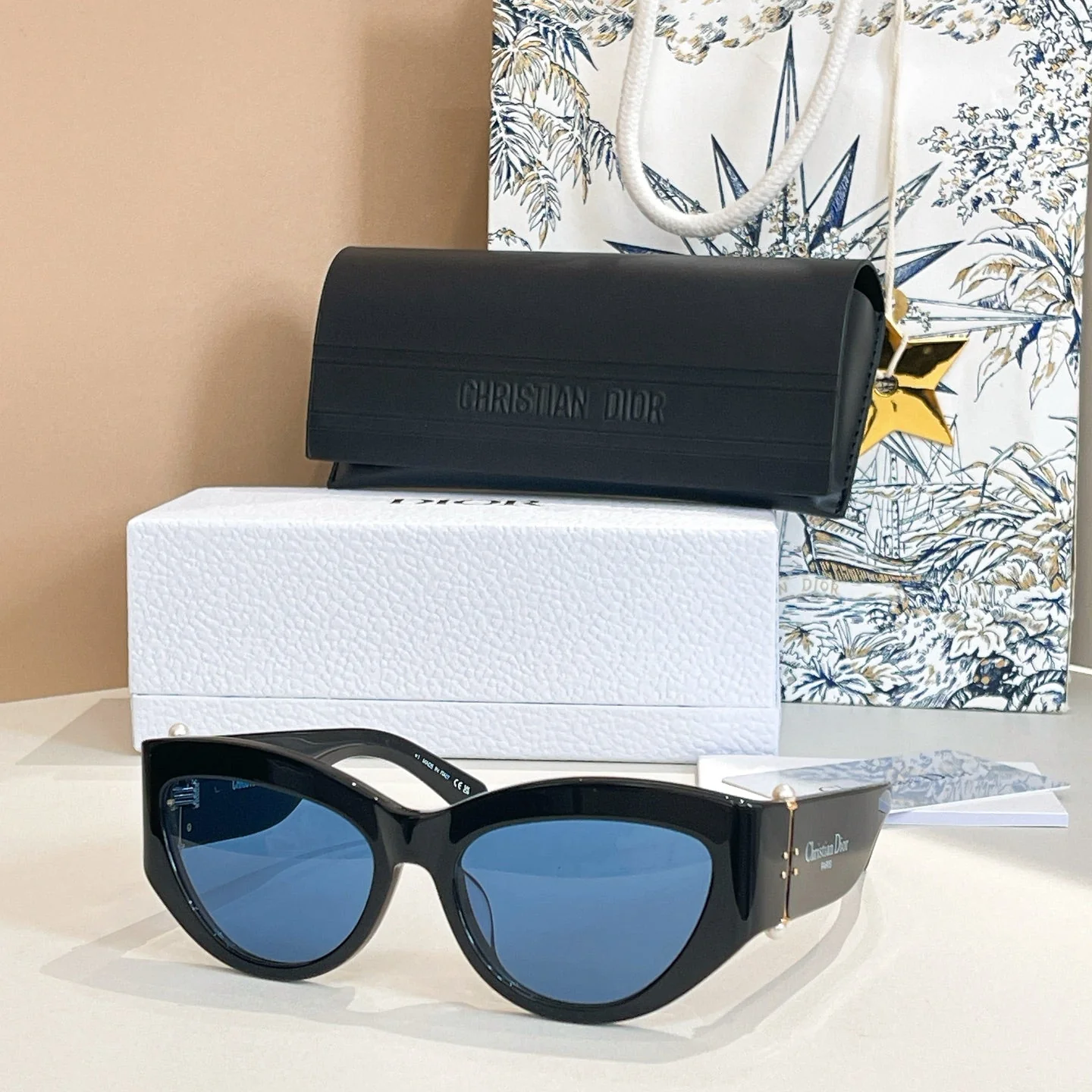 SIGNATURE SUNGLASS TRIABLE B1F IN ACETATE