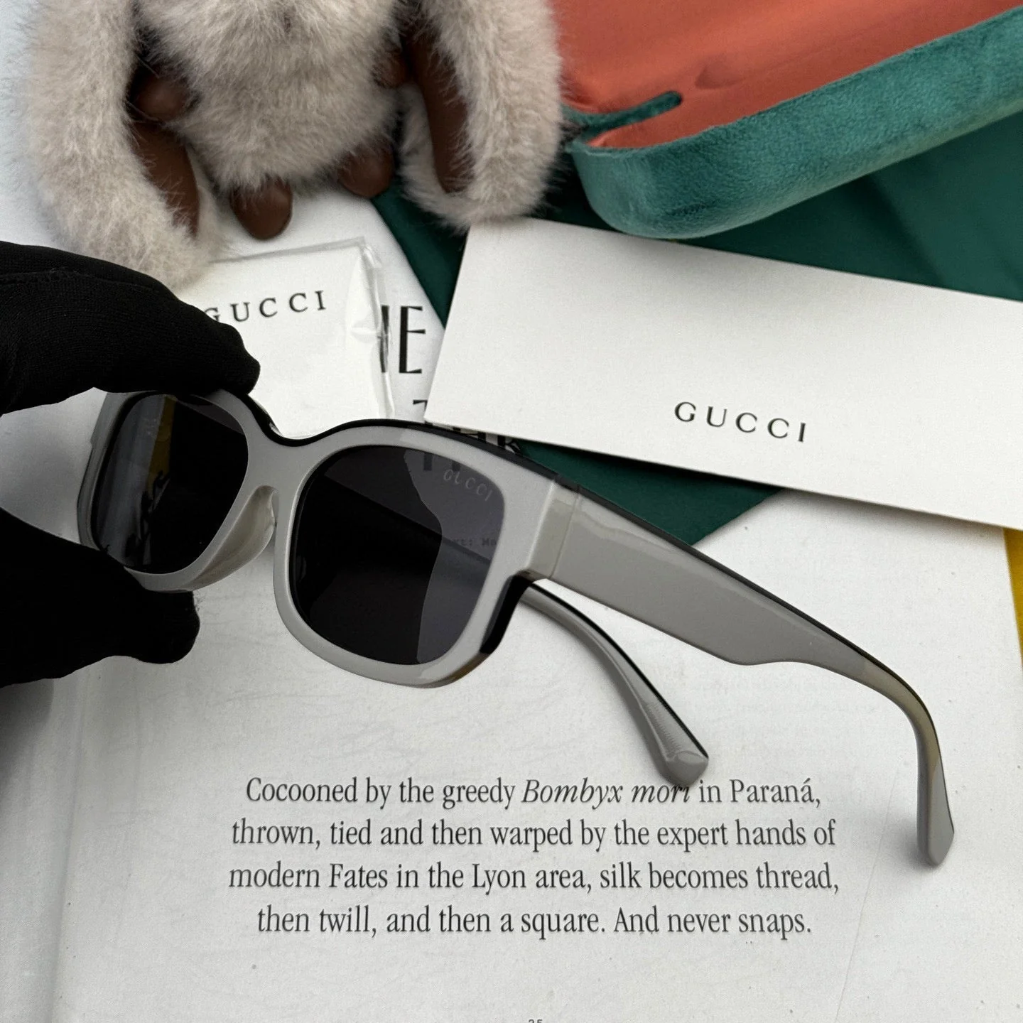 RECTANGULAR FRAME SUNGLASSES G0110 IN ACETATE